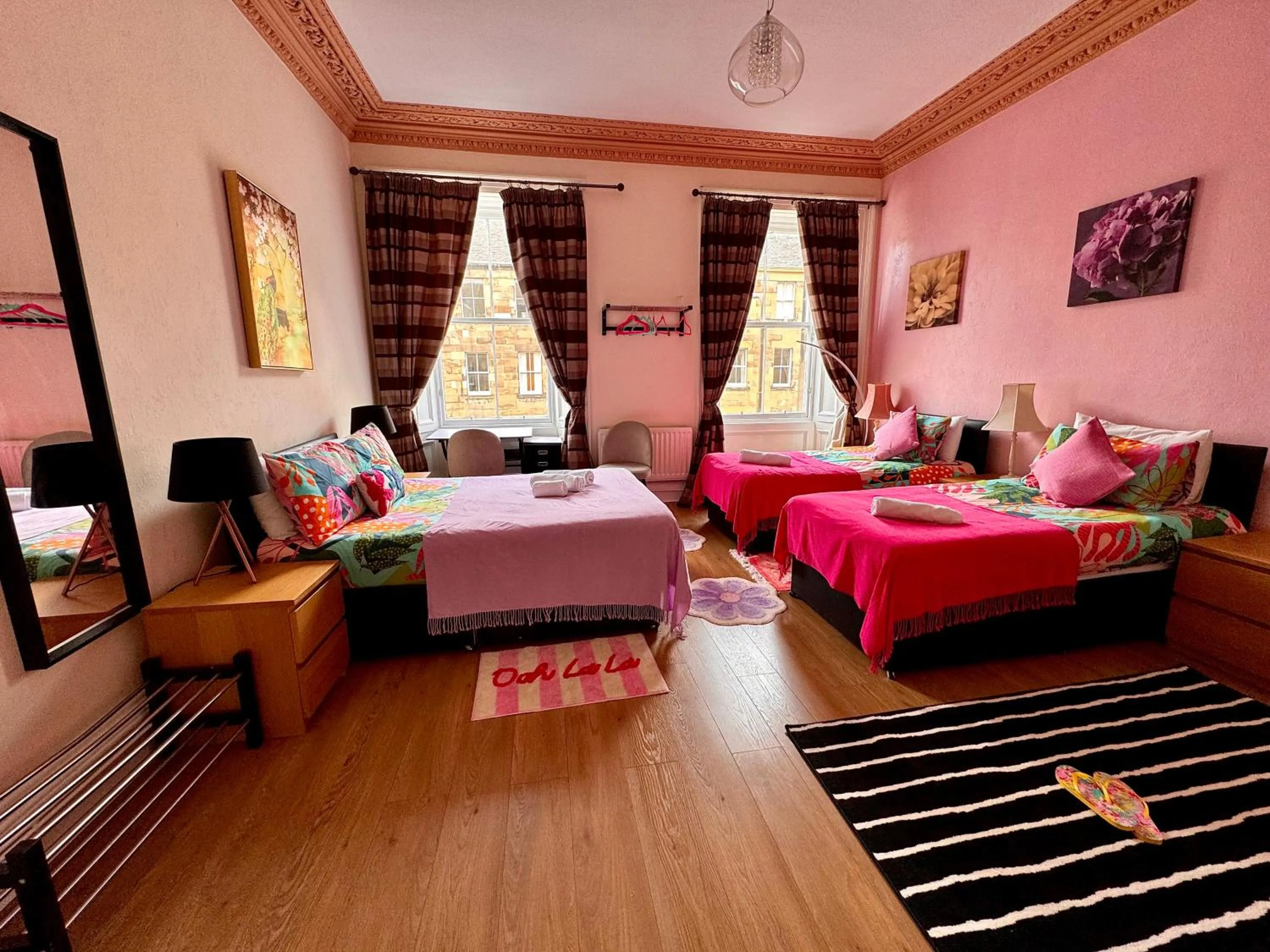 Bed in Apart Bernard Rooms