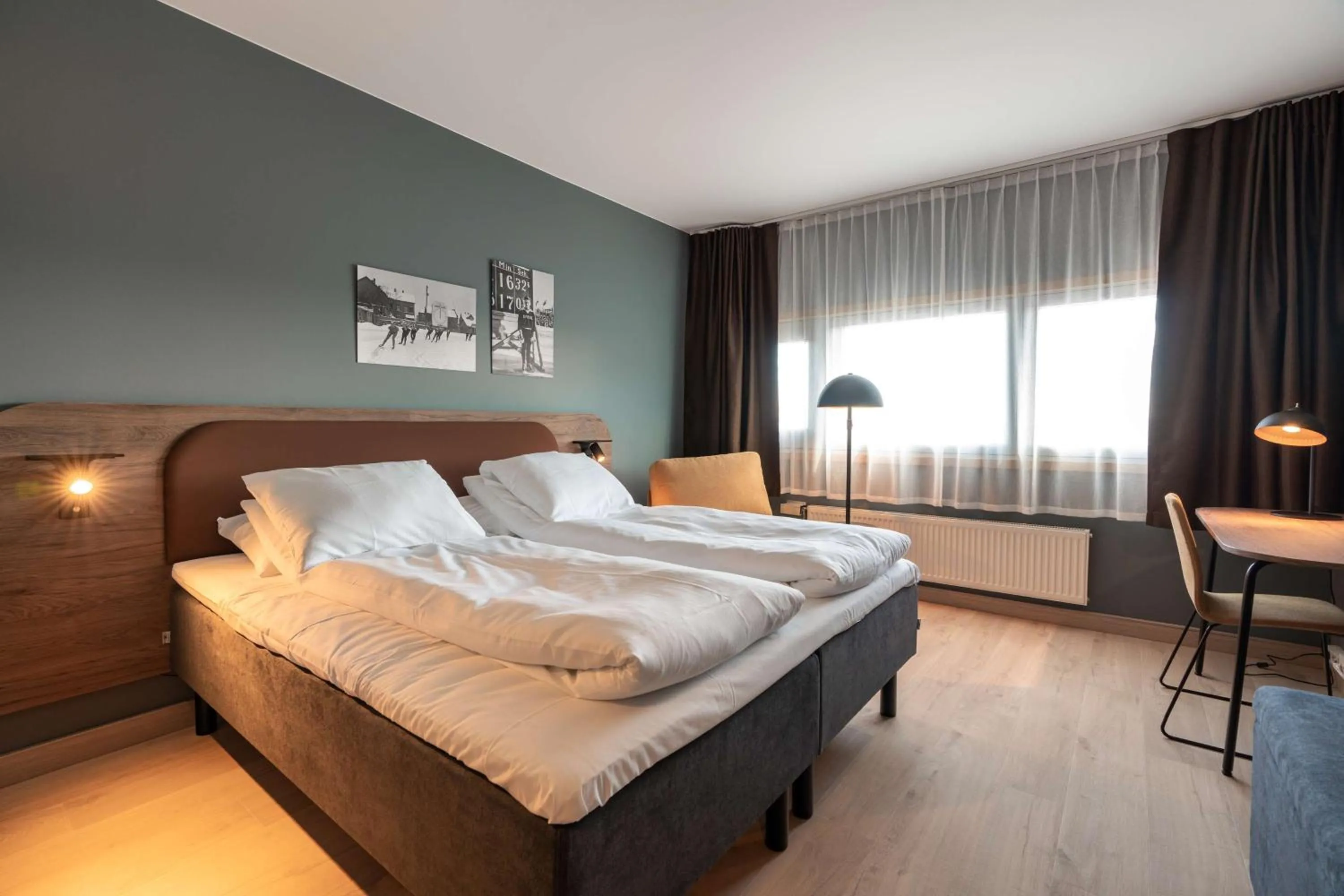 Bedroom, Bed in Scandic Hamar