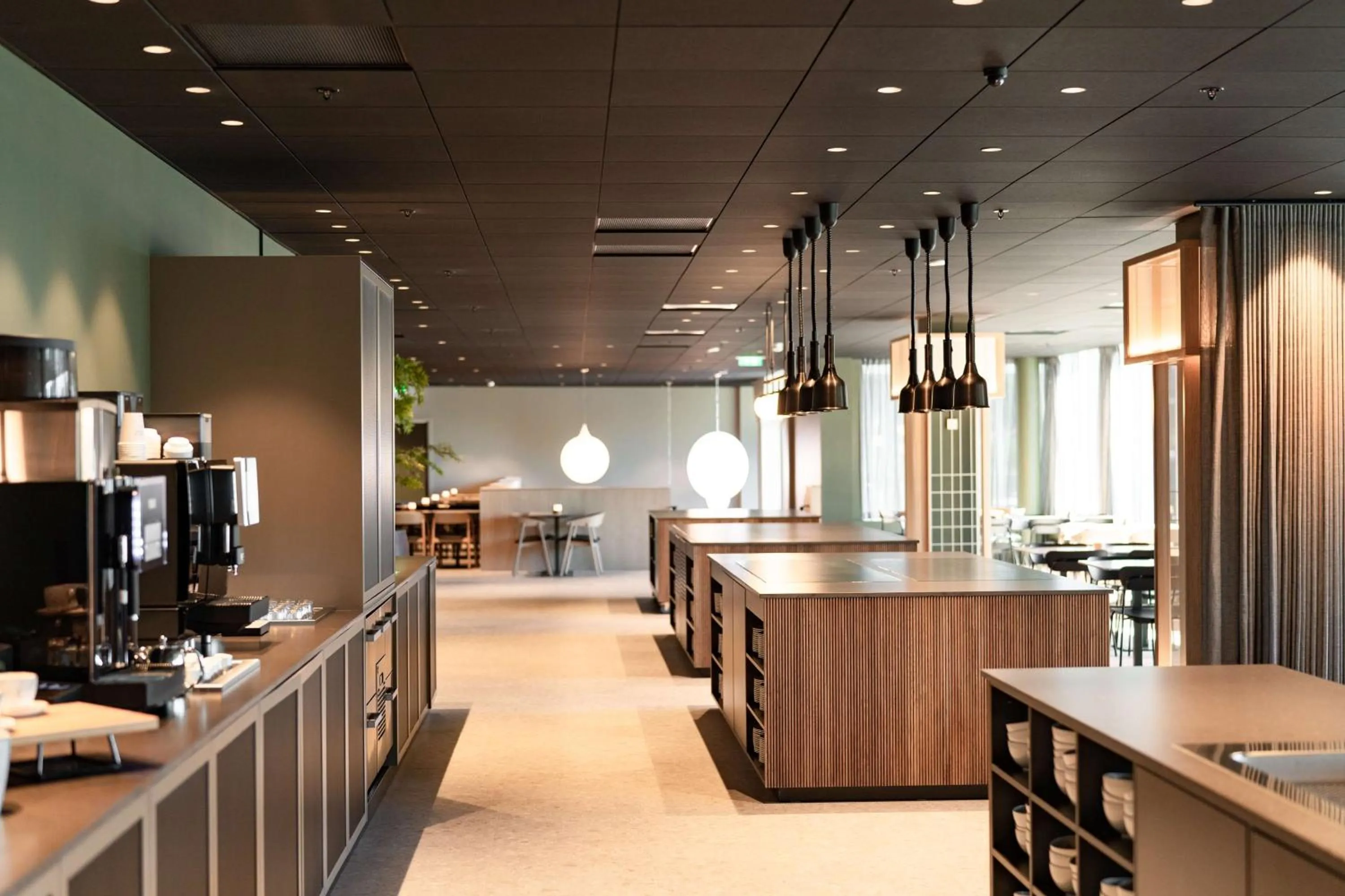 Restaurant/places to eat in Scandic Hamar