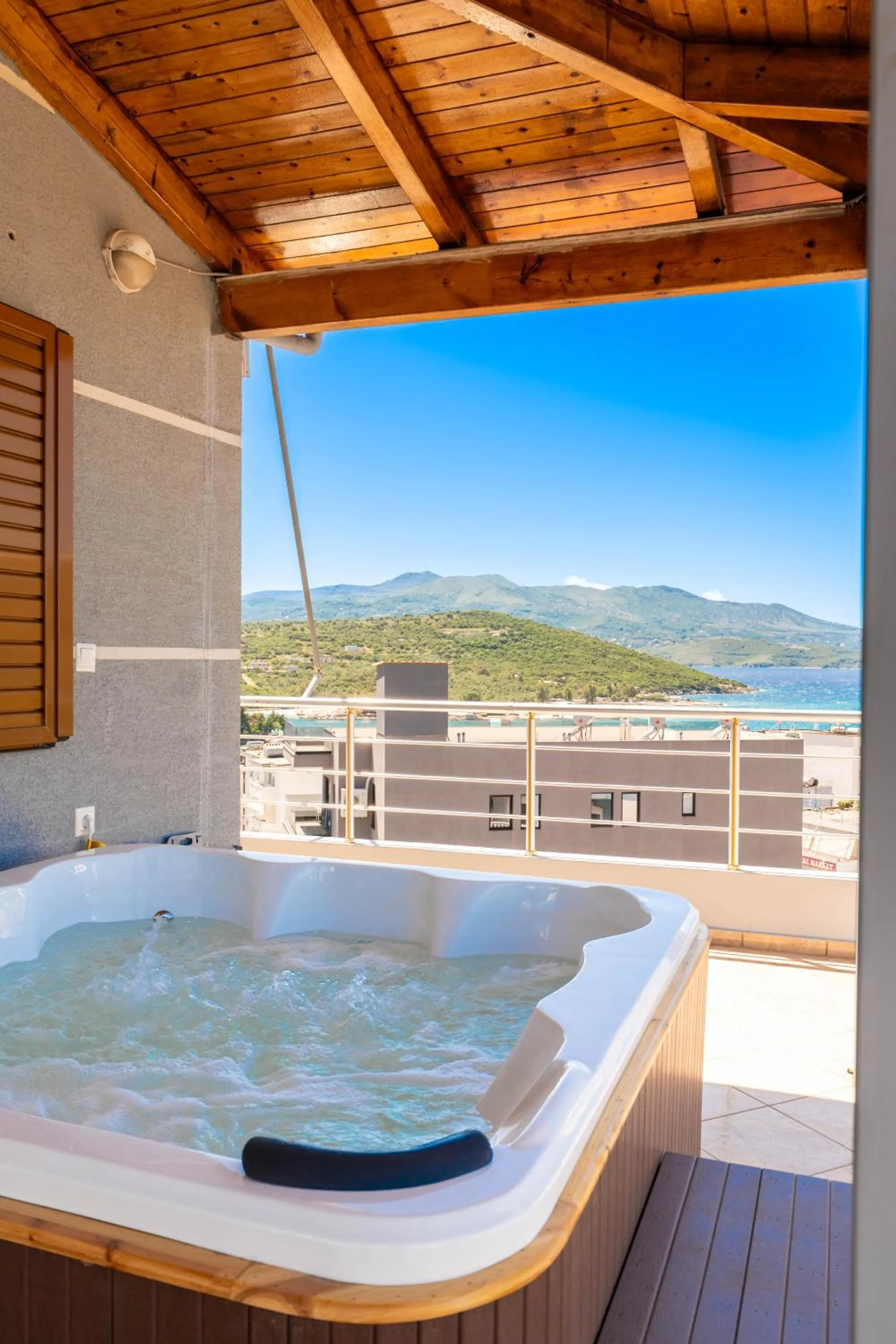 Day in Hotel Milo Ksamil