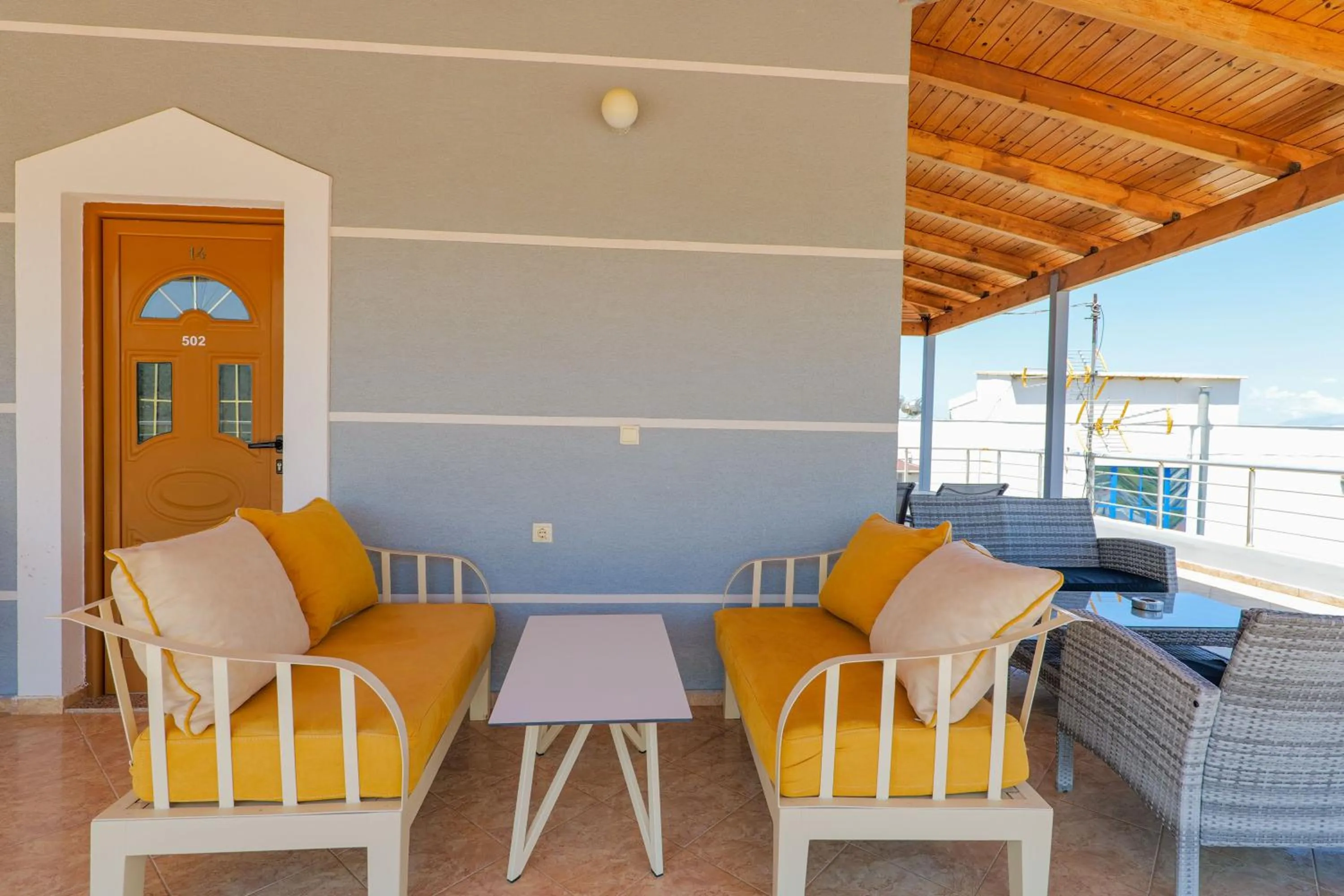 Patio in Hotel Milo Ksamil