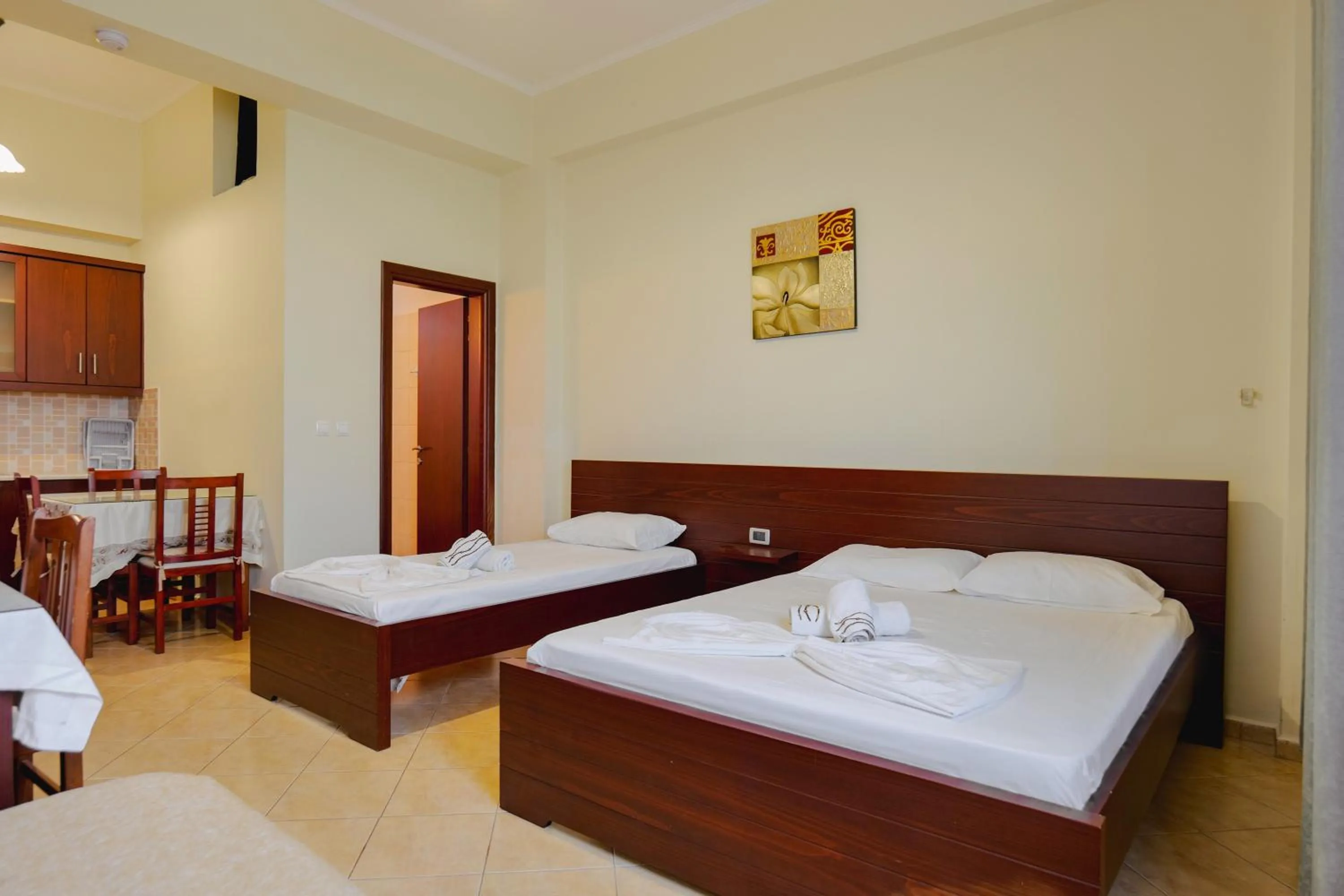 Bed in Hotel Milo Ksamil