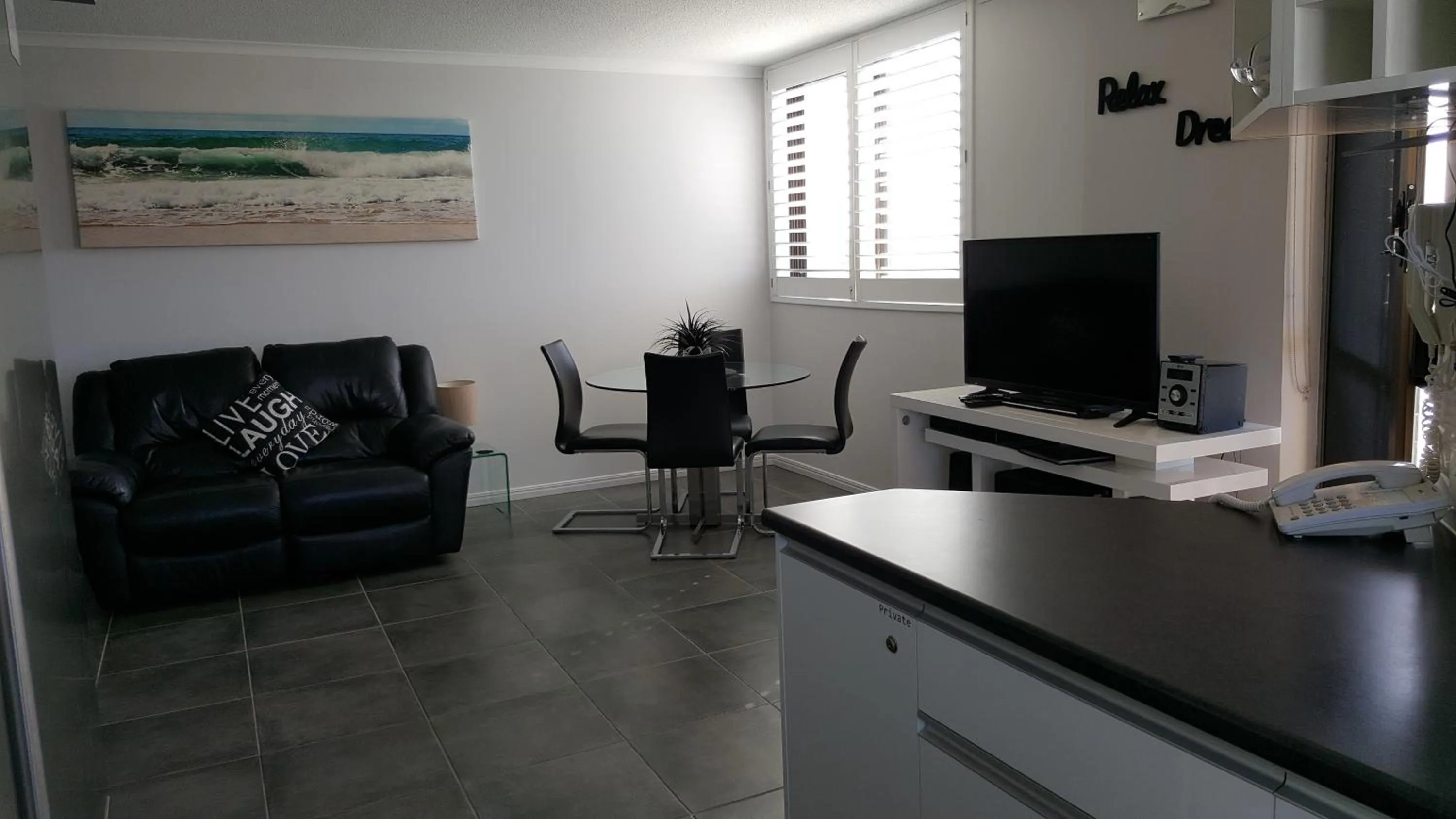 Dining area in Banyandah Towers