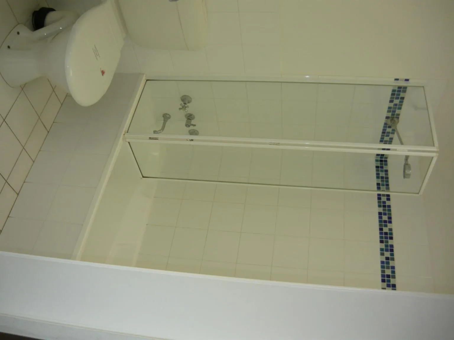 Bathroom in Banyandah Towers