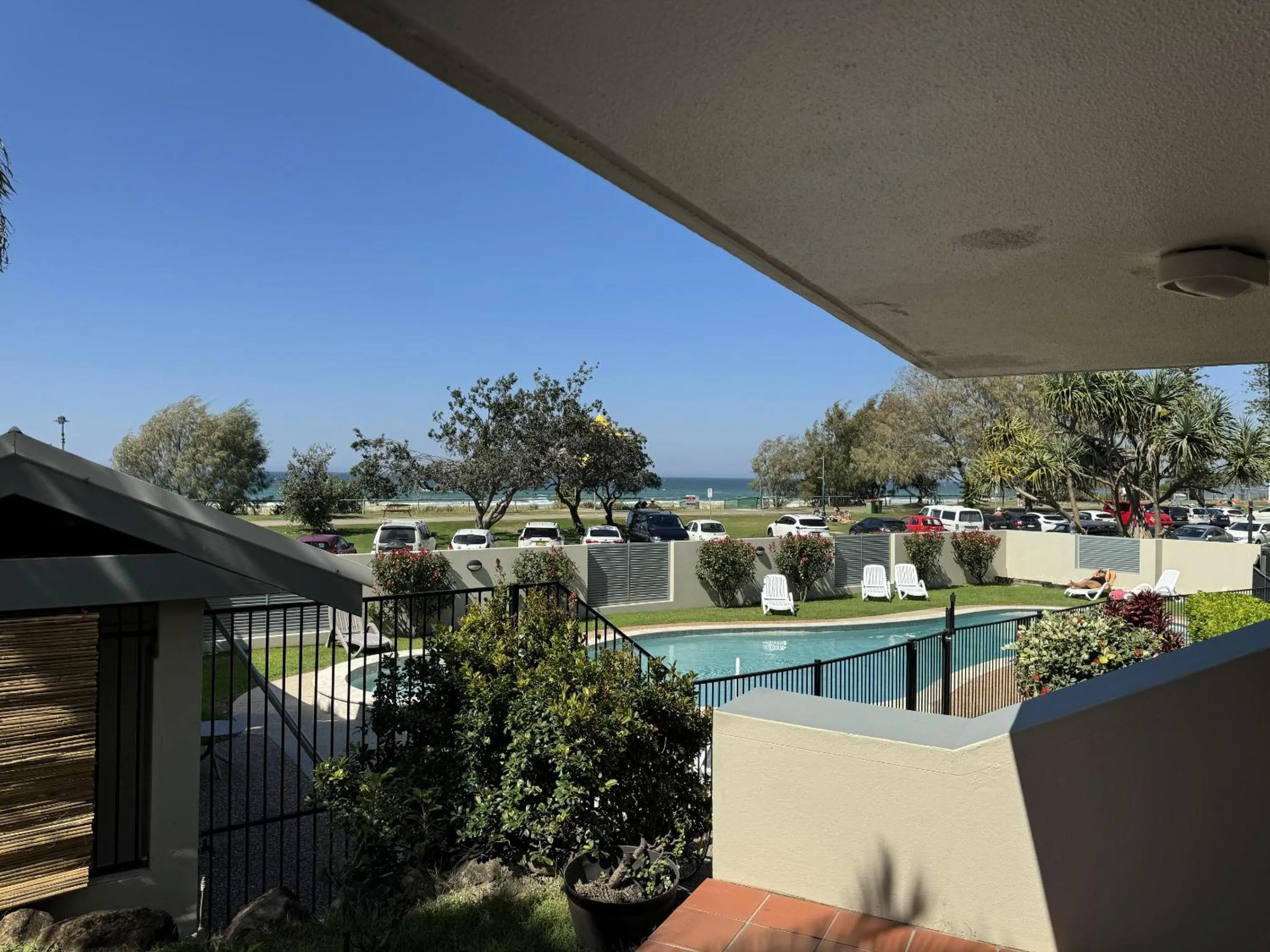 Day in Sandrift Beachfront Apartments