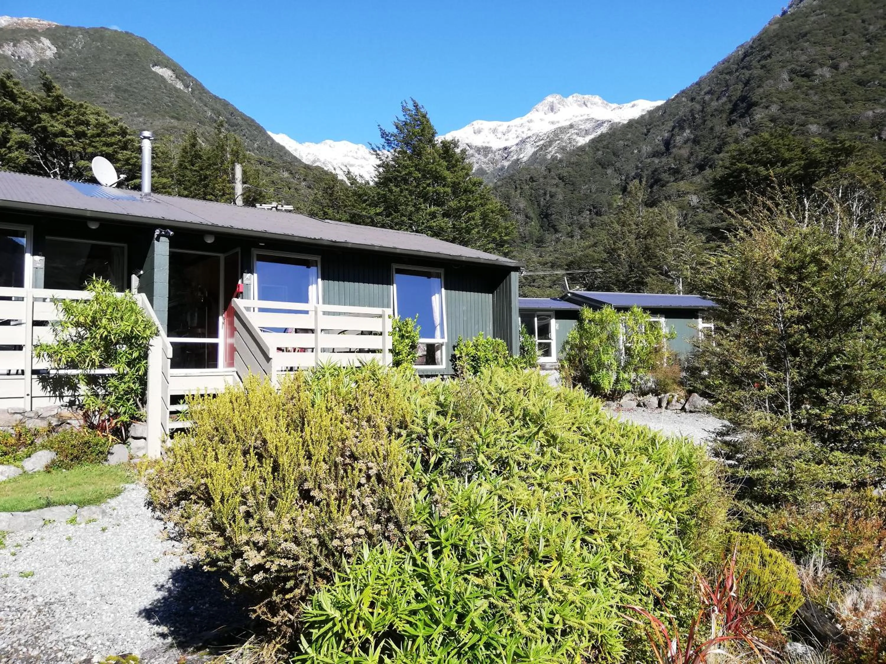 Property building in Arthur's Pass Alpine Motel