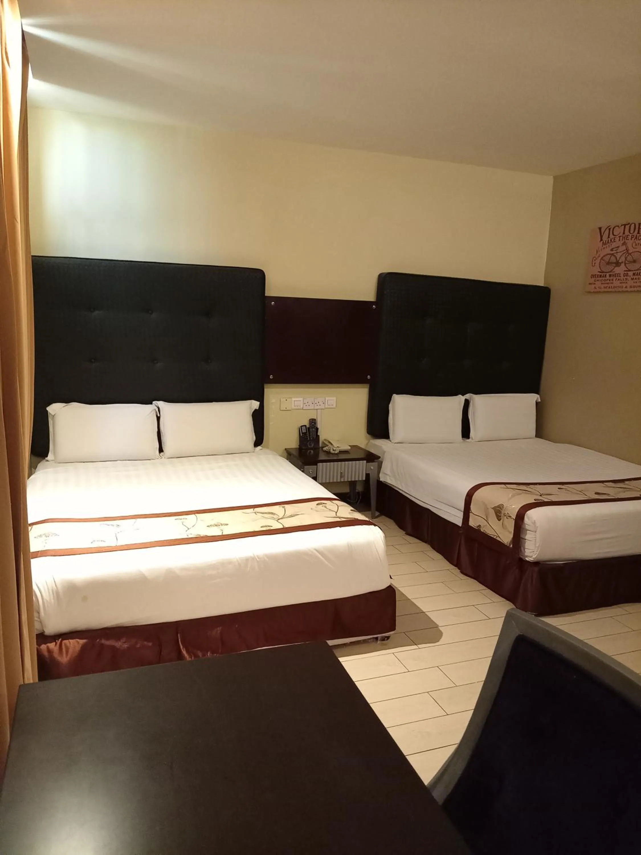 Bed in Shervinton Executive Boutique Hotel