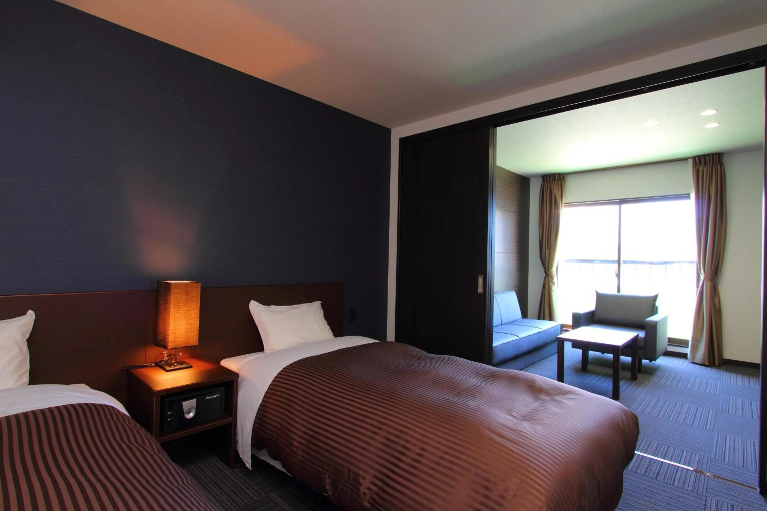 Day, Bed in Hotel New Century