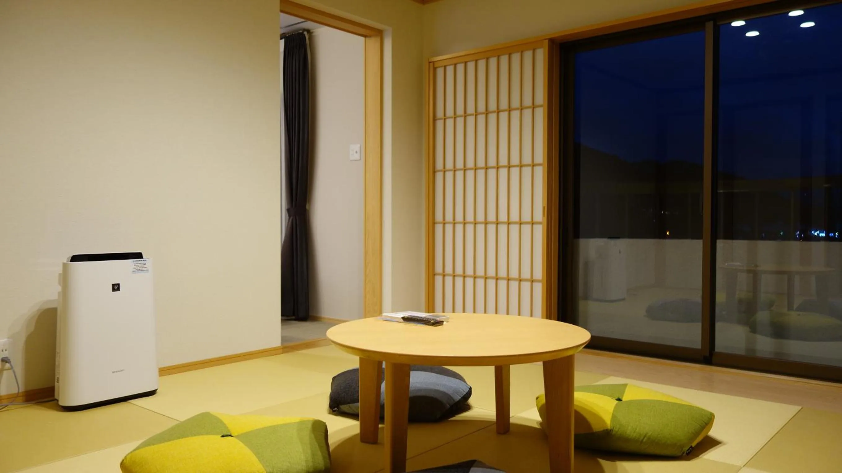 Photo of the whole room in Hotel New Century