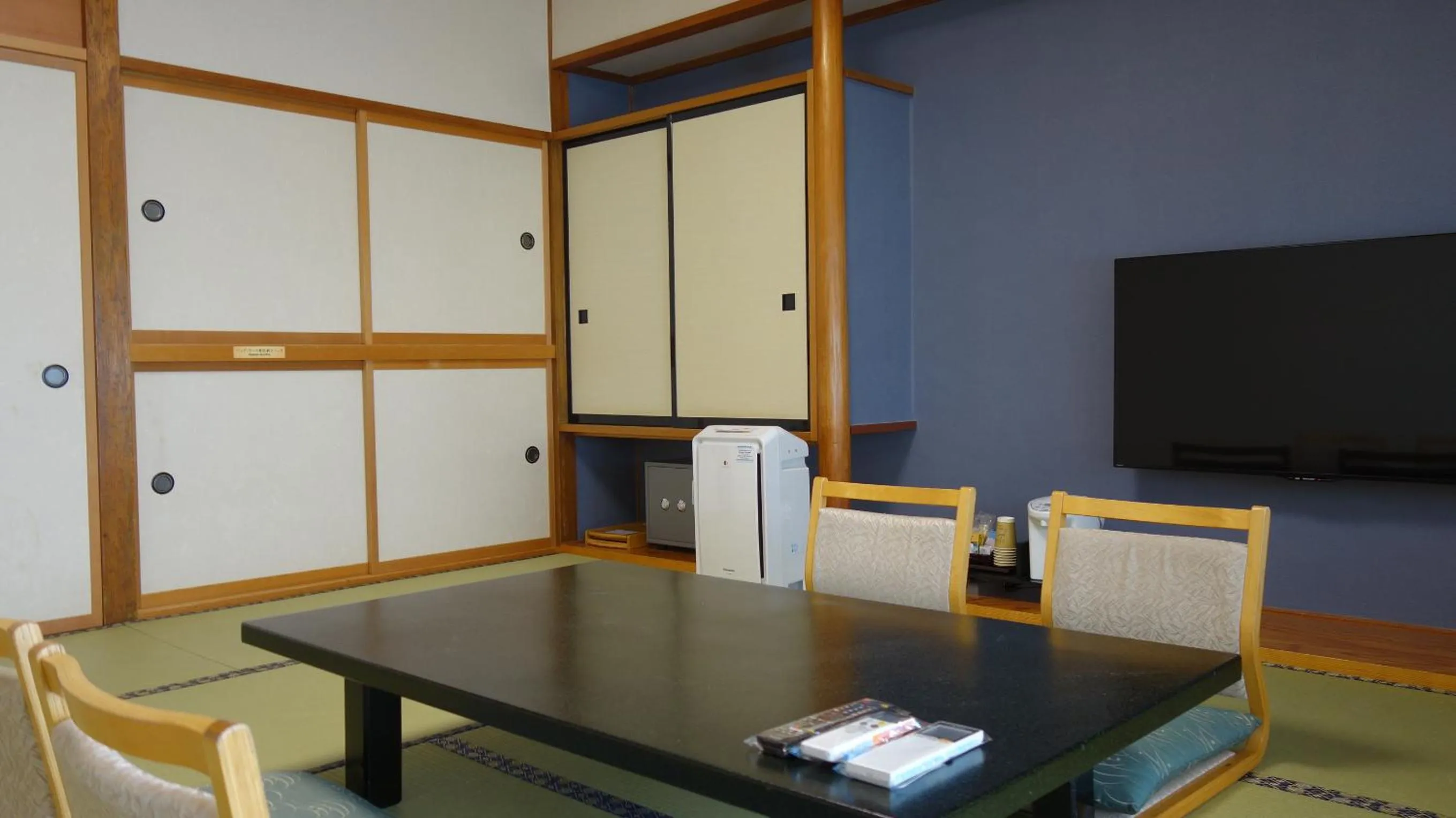 Photo of the whole room in Hotel New Century