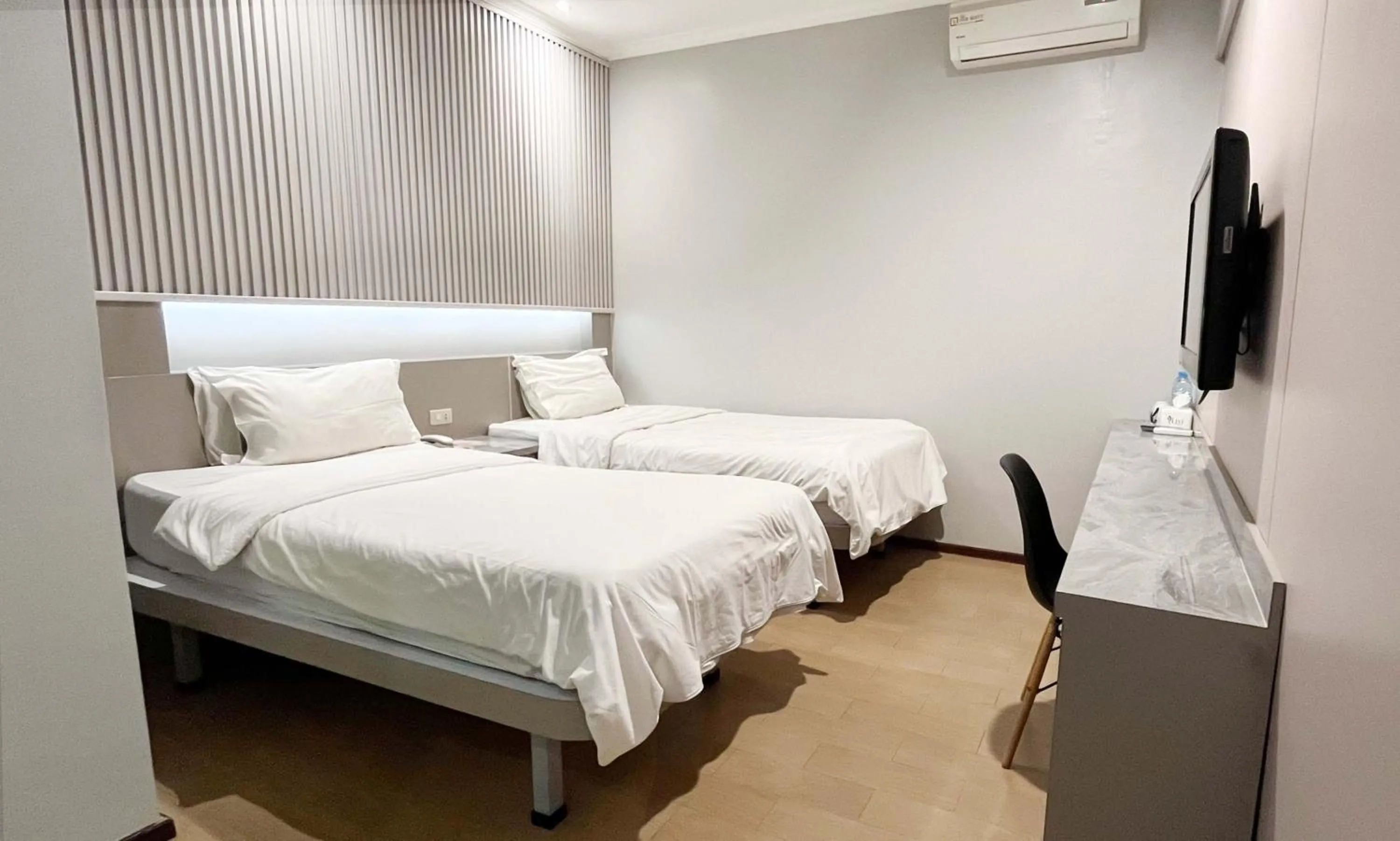 Bed in G-Hotel Pontianak
