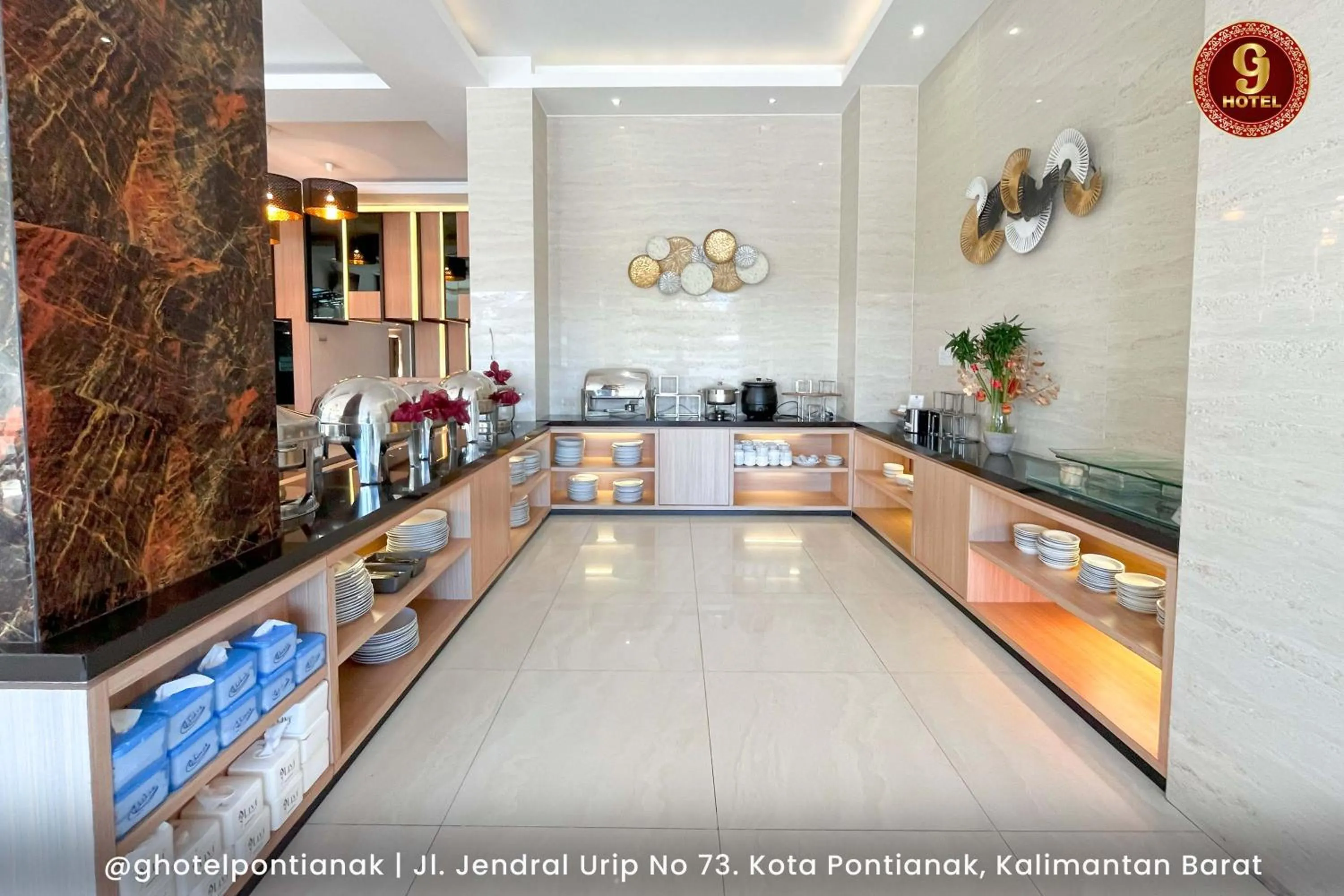 Restaurant/places to eat in G-Hotel Pontianak