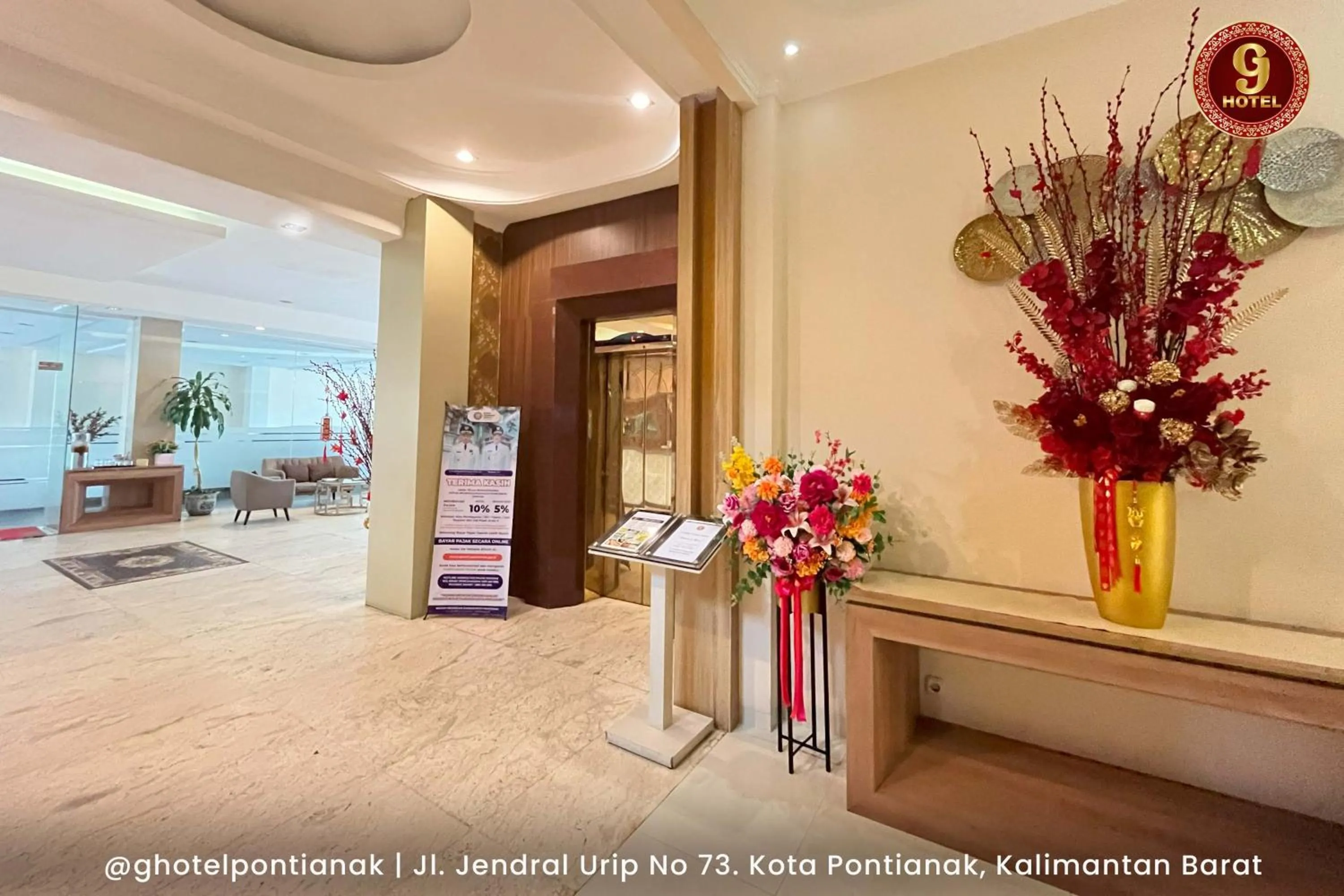 Lobby or reception in G-Hotel Pontianak