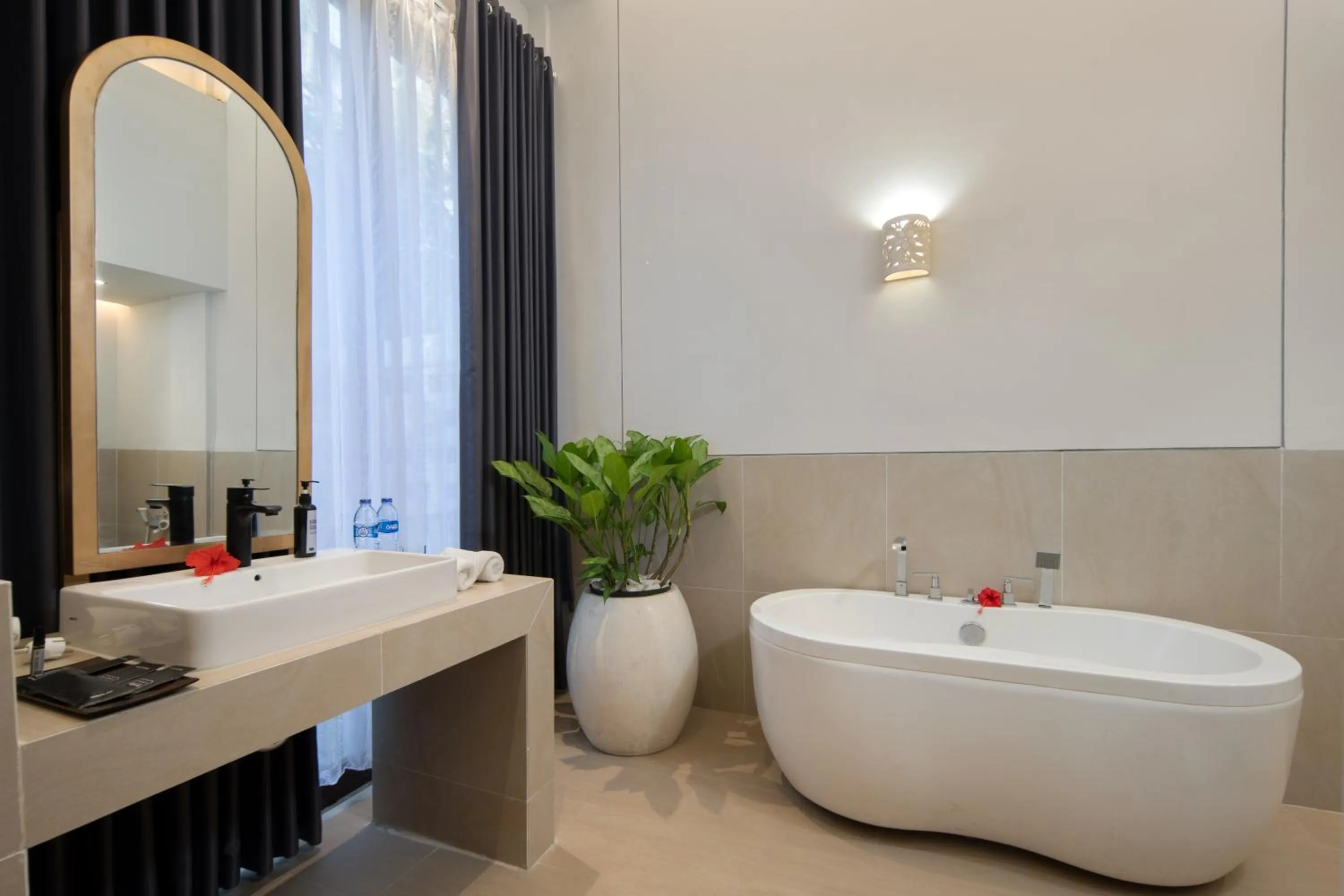 Bath in 18 Suite Villa Kuta