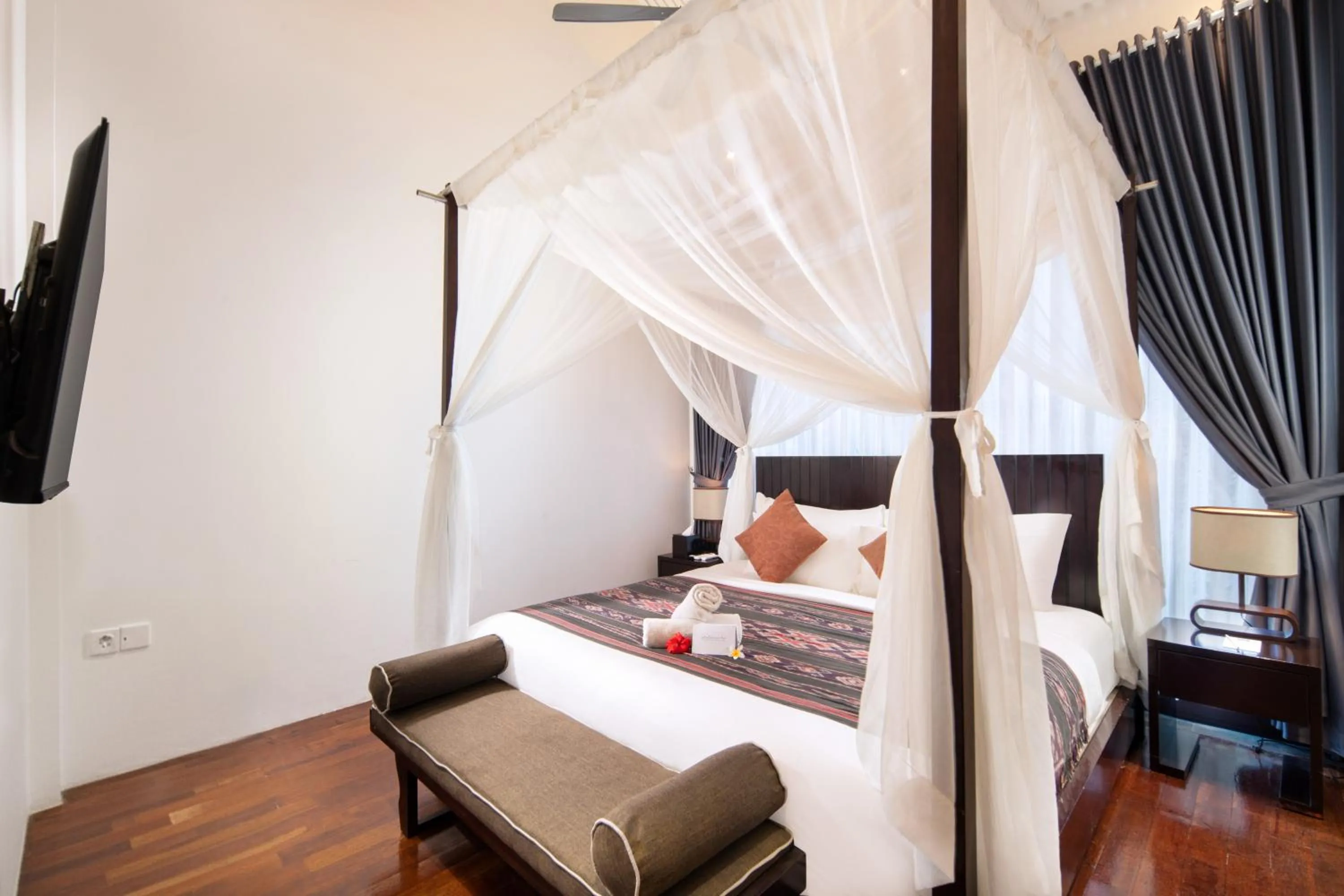 Bedroom, Bed in 18 Suite Villa Kuta