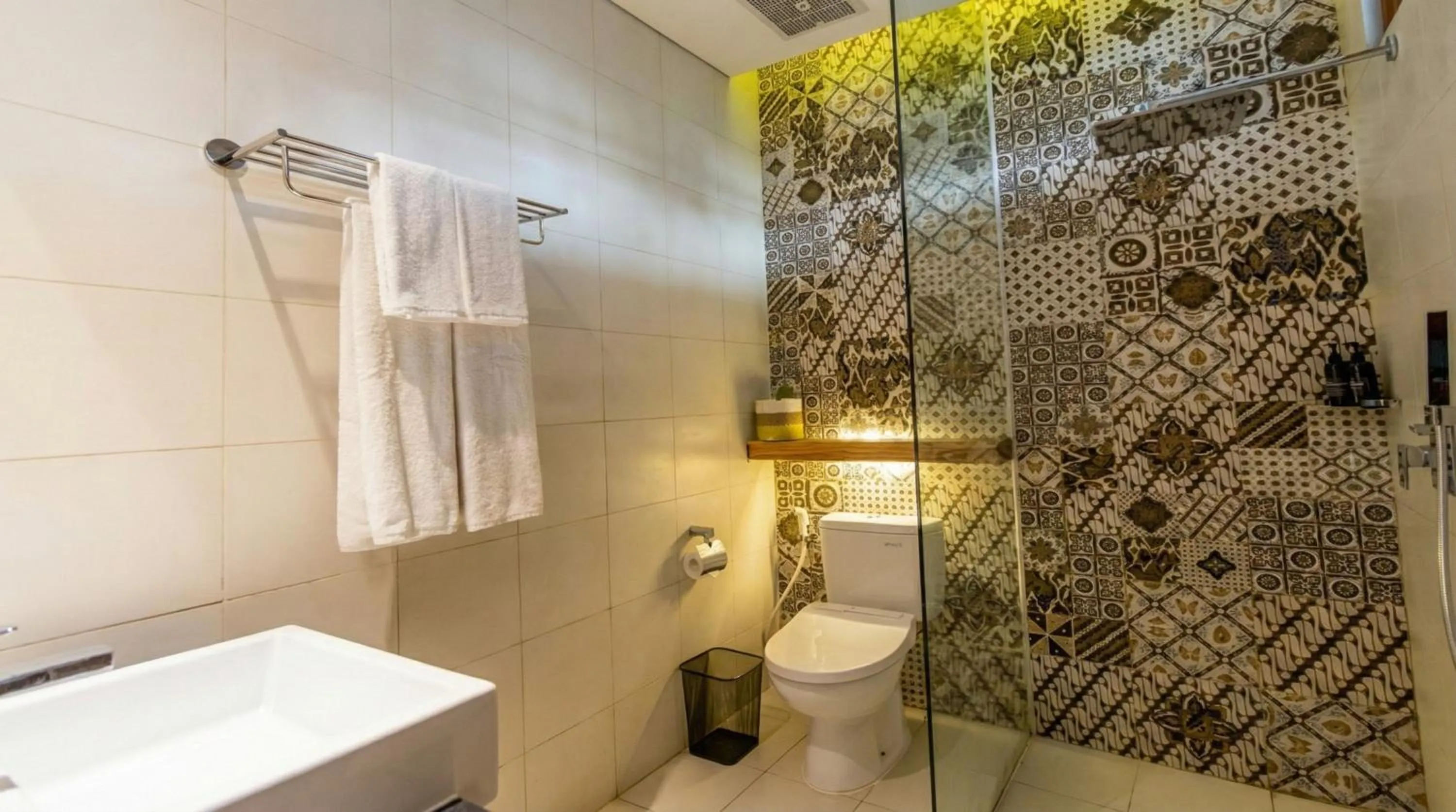 Bathroom in 18 Suite Villa Kuta