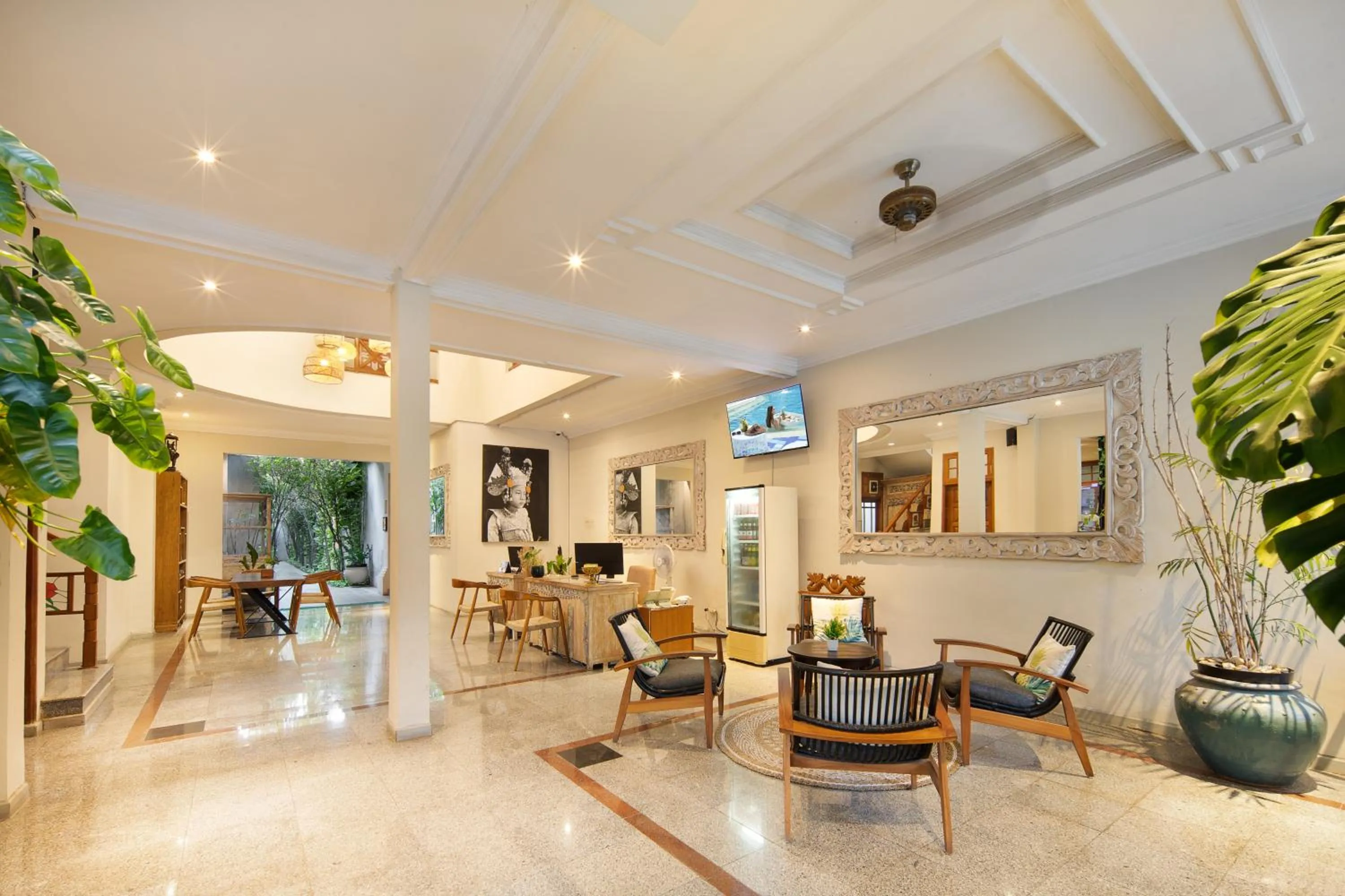 Lobby or reception in 18 Suite Villa Loft at Kuta