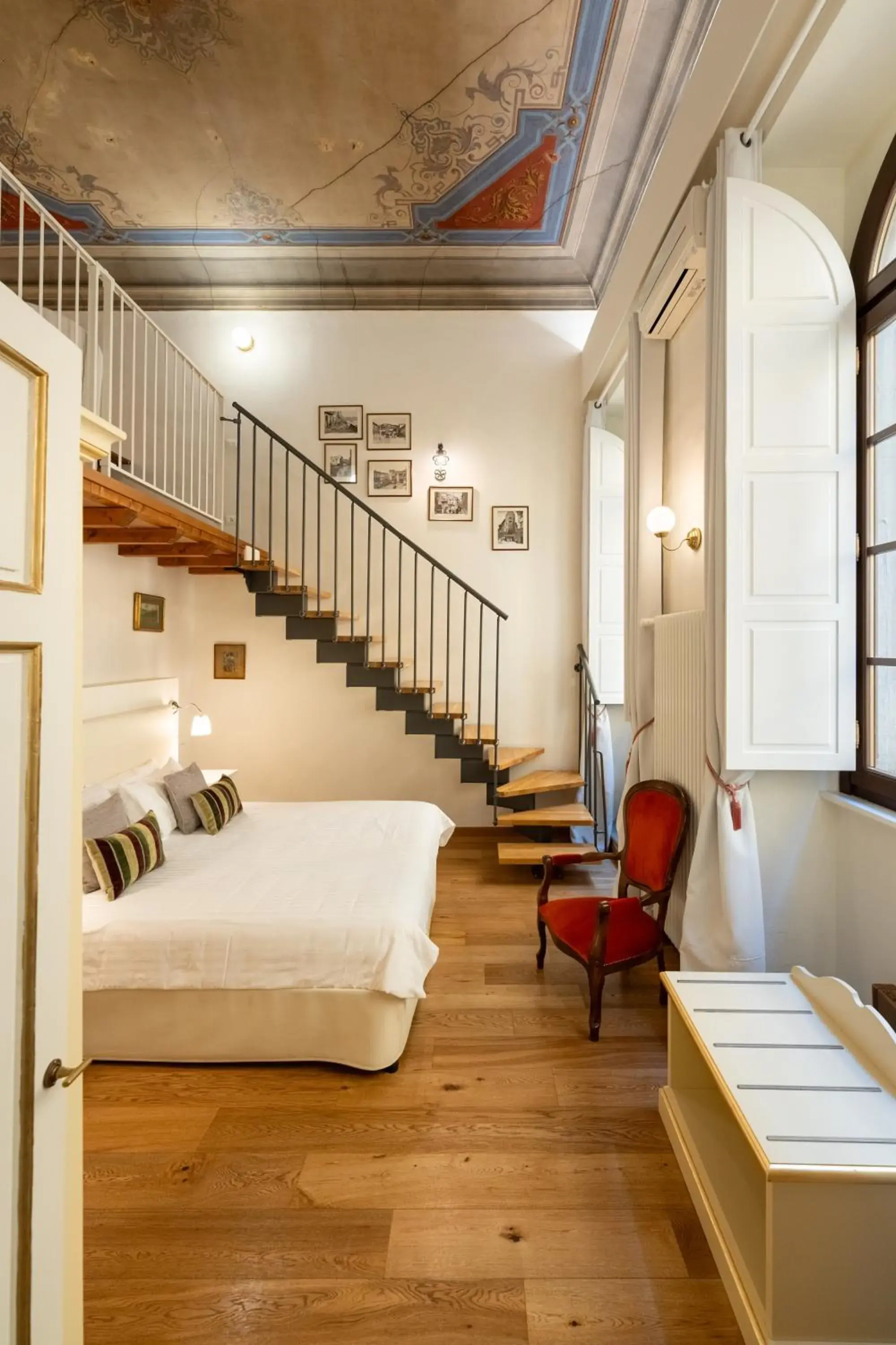 Apartment - Split Level in Palazzo D'Ambra Residenza d'Epoca Apartment - Split Level in Palazzo D'Ambra Residenza d'Epoca