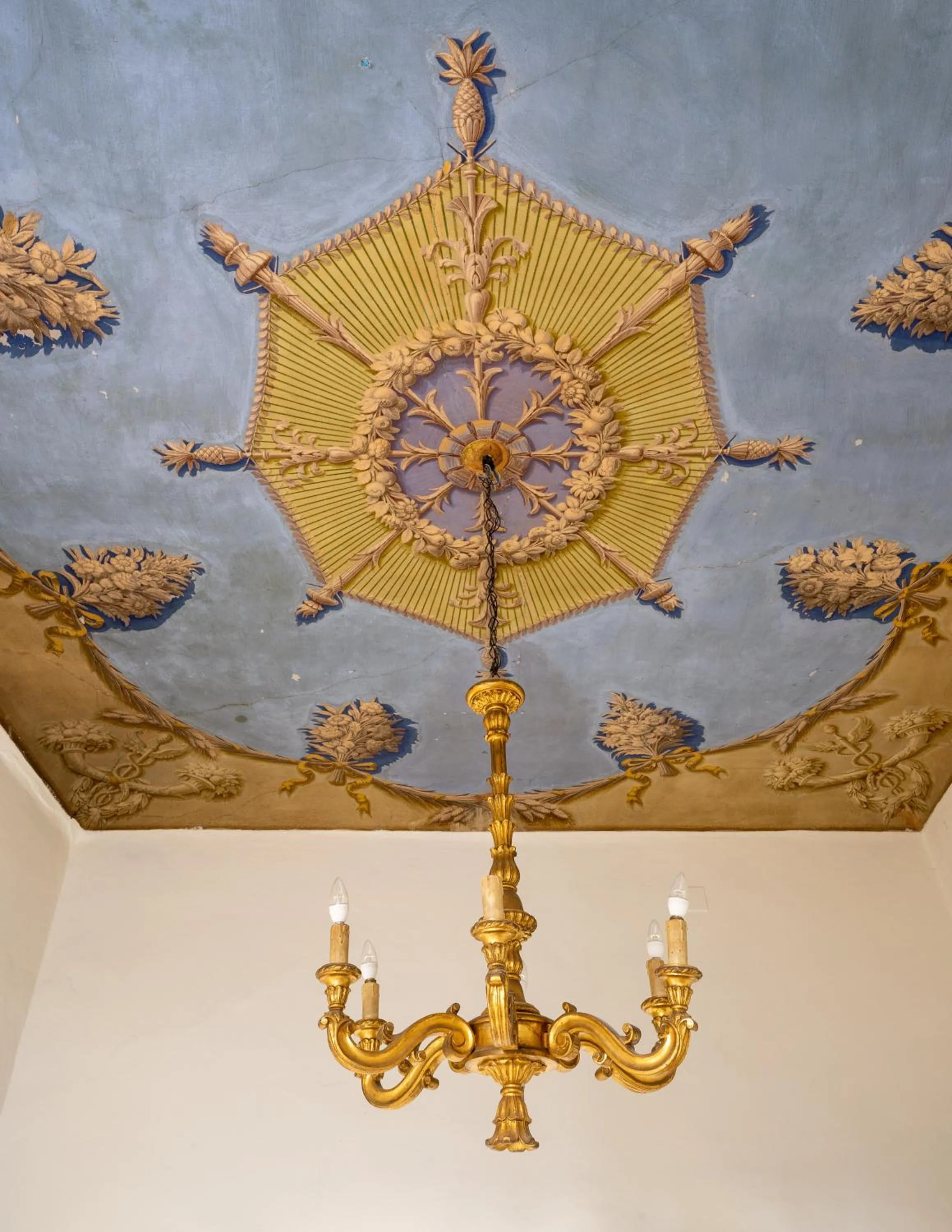 Decorative detail in Palazzo D'Ambra Residenza d'Epoca