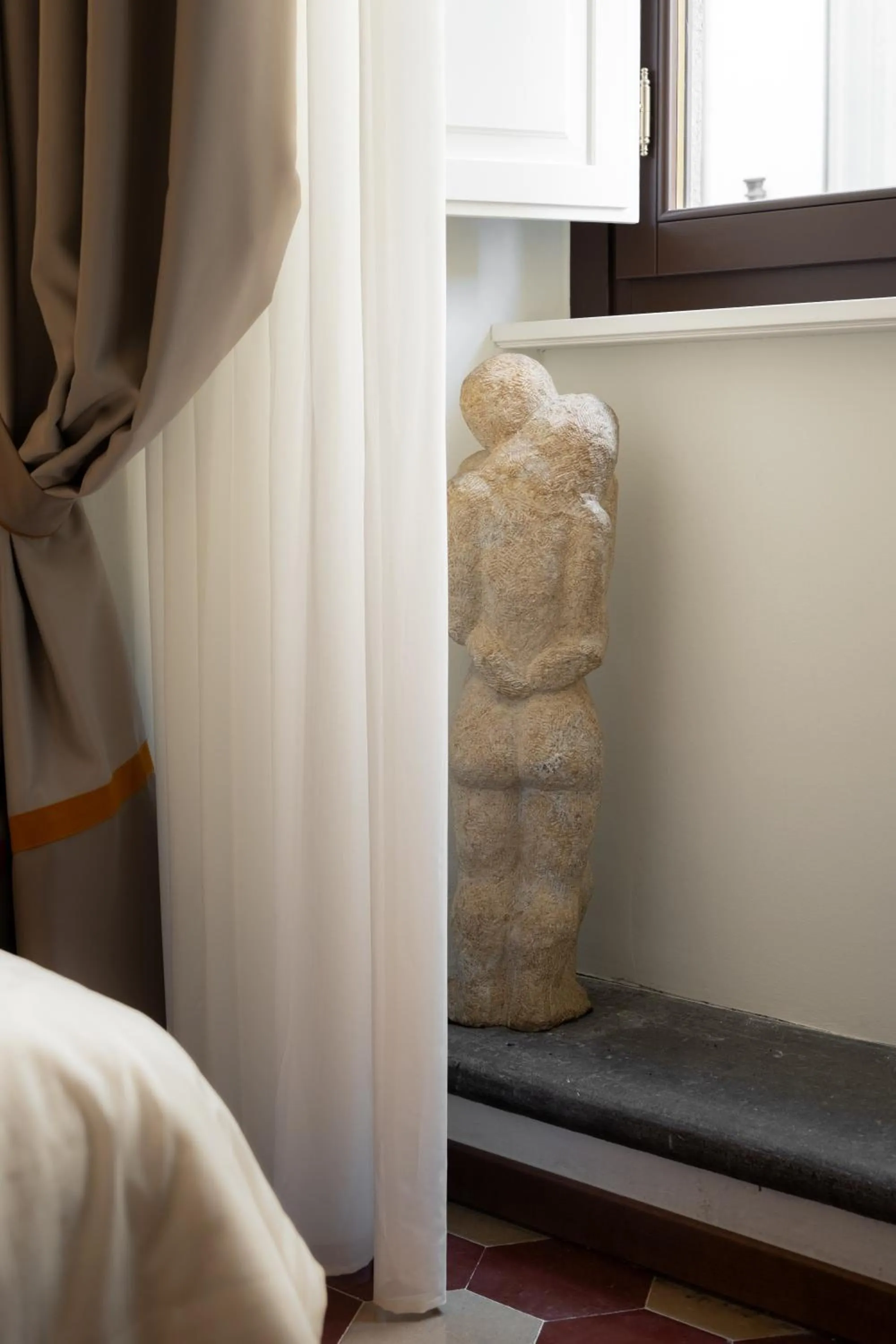 Decorative detail, Bed in Palazzo D'Ambra Residenza d'Epoca