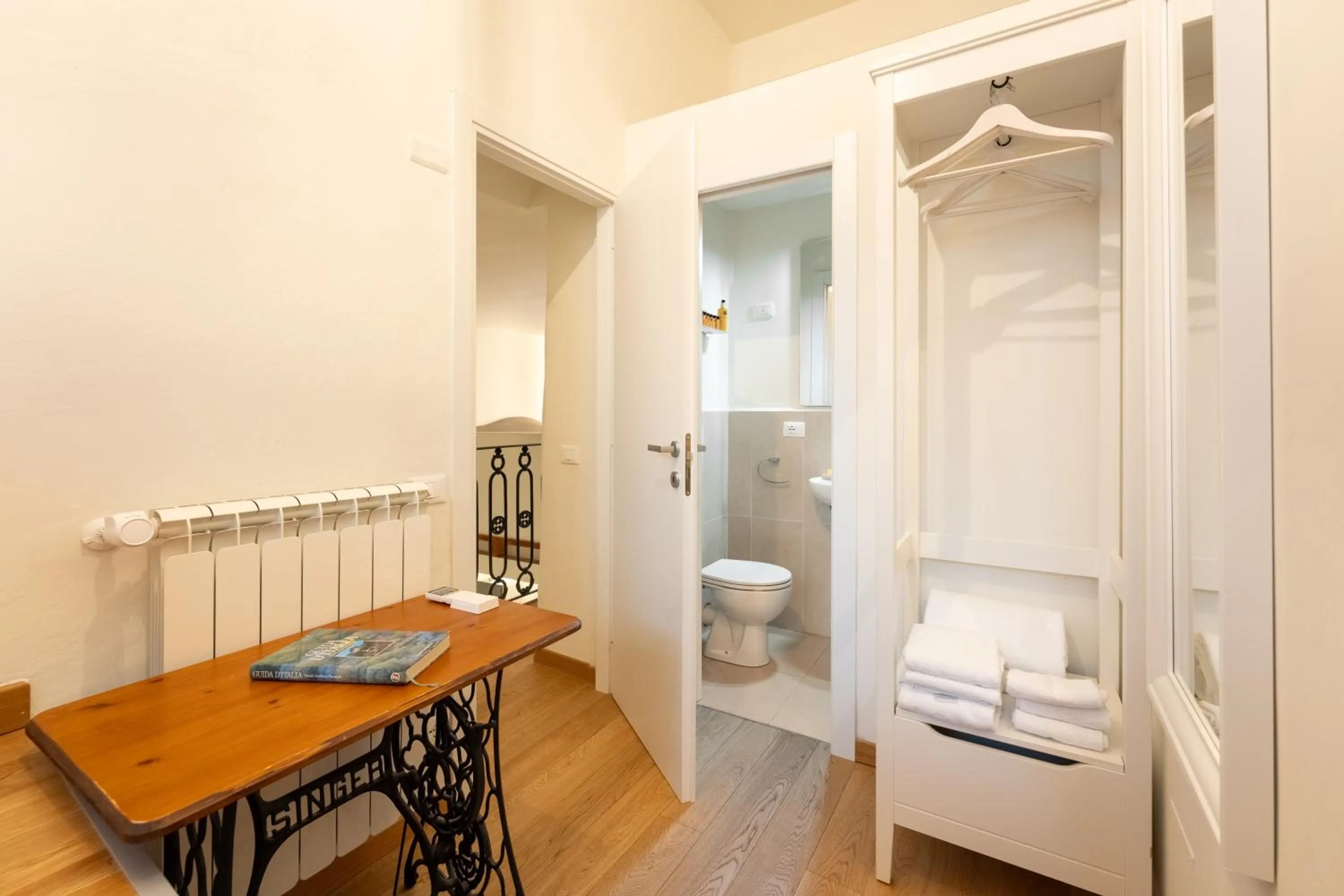 Toilet in Palazzo D'Ambra Residenza d'Epoca