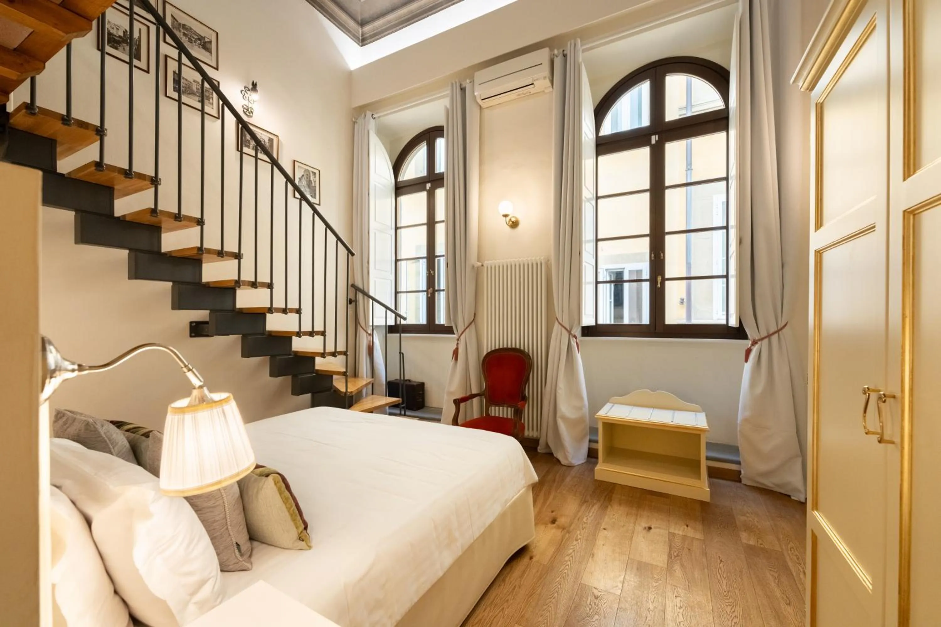 View (from property/room), Bed in Palazzo D'Ambra Residenza d'Epoca