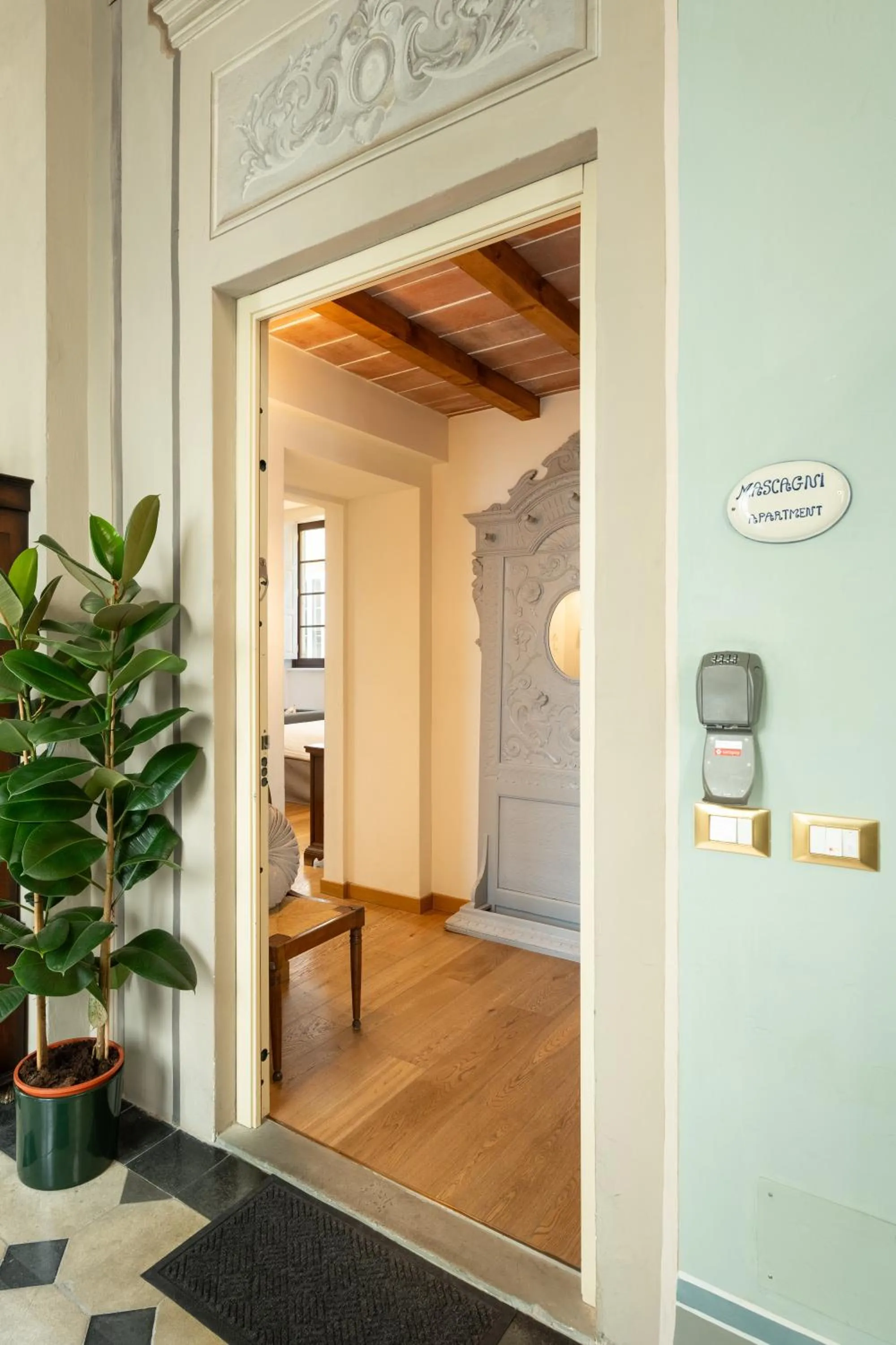 Facade/entrance in Palazzo D'Ambra Residenza d'Epoca