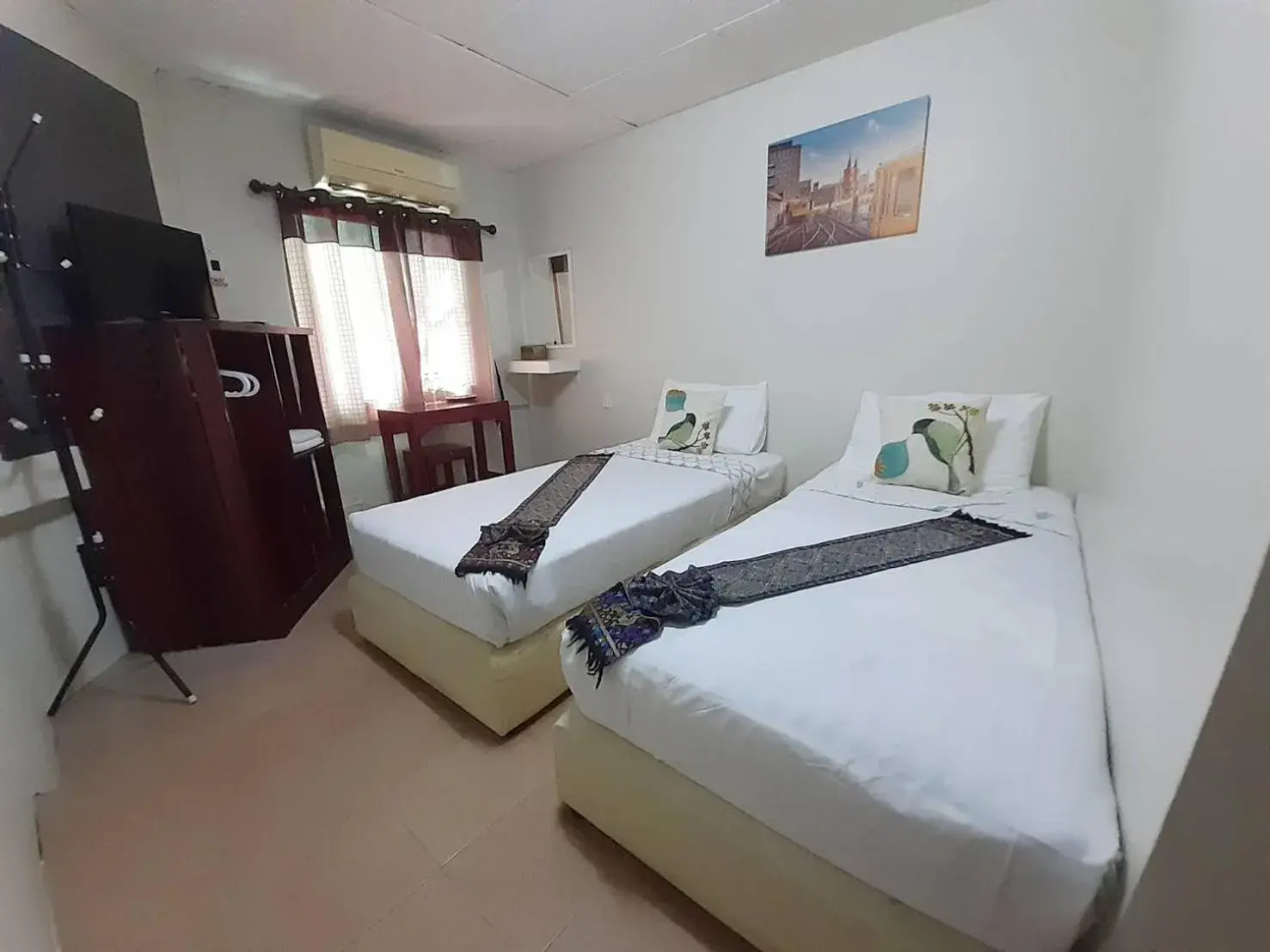 Standard Twin Room in Born Guest House Standard Twin Room in Born Guest House