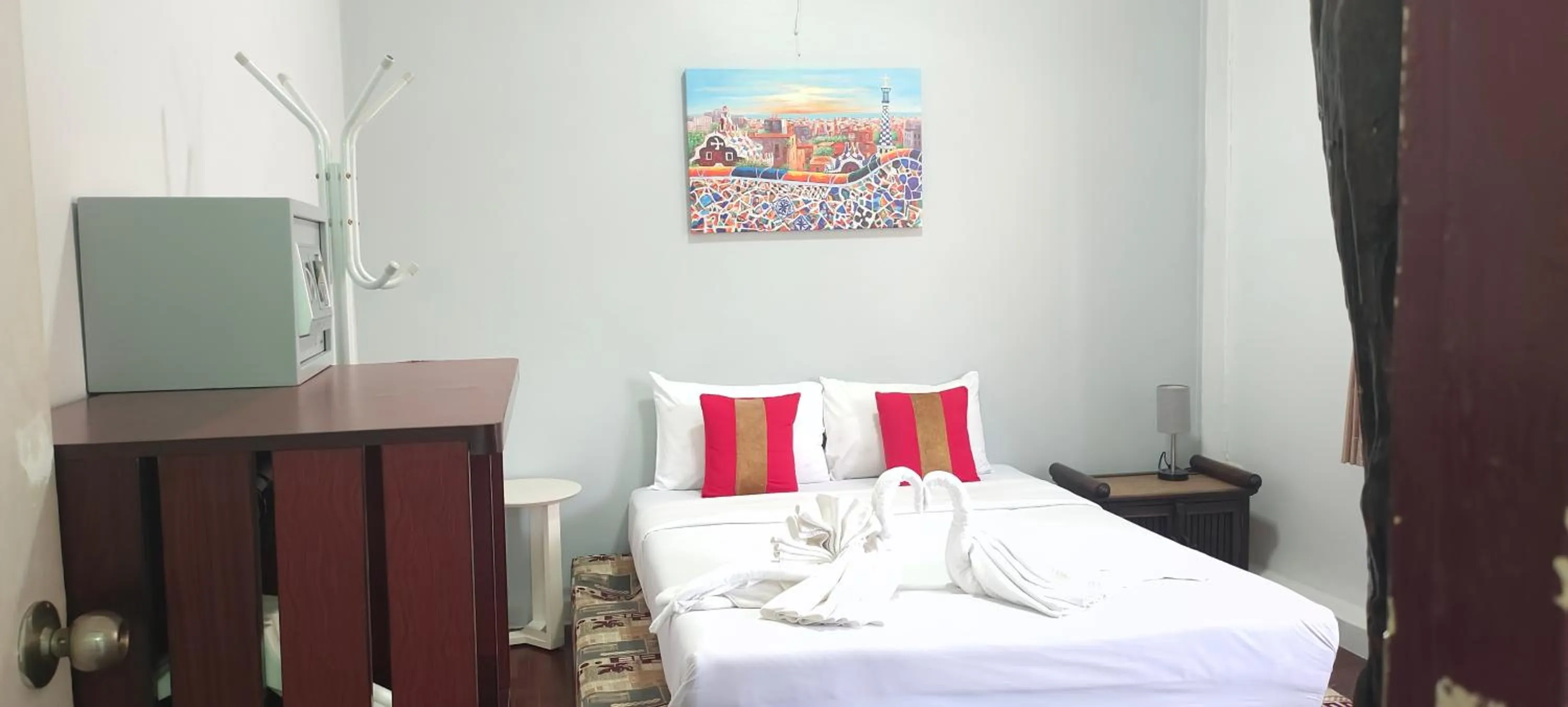 Bed in Born Guest House