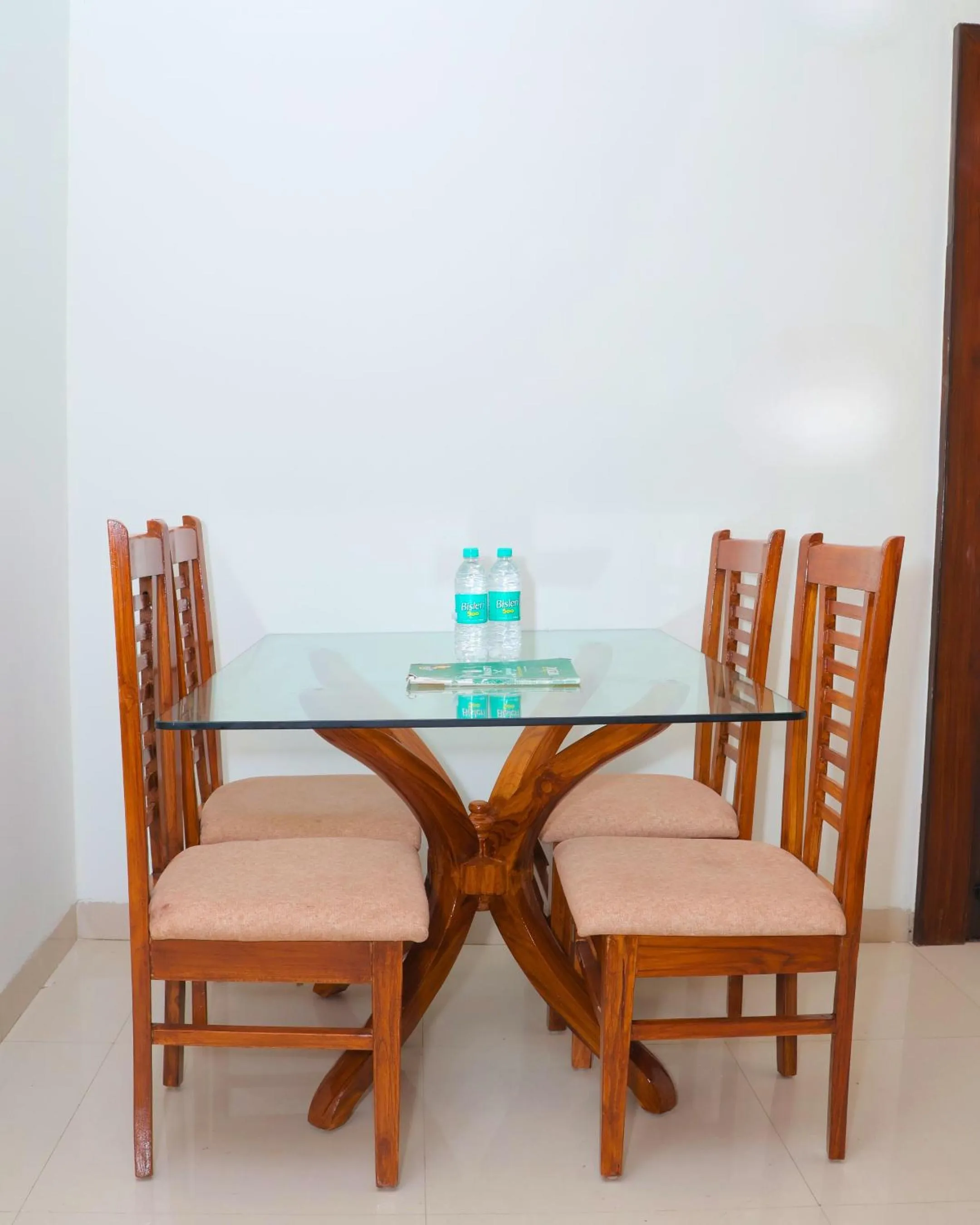 Hotel Shri Radha Nikunj - Opposite Prem Mandir