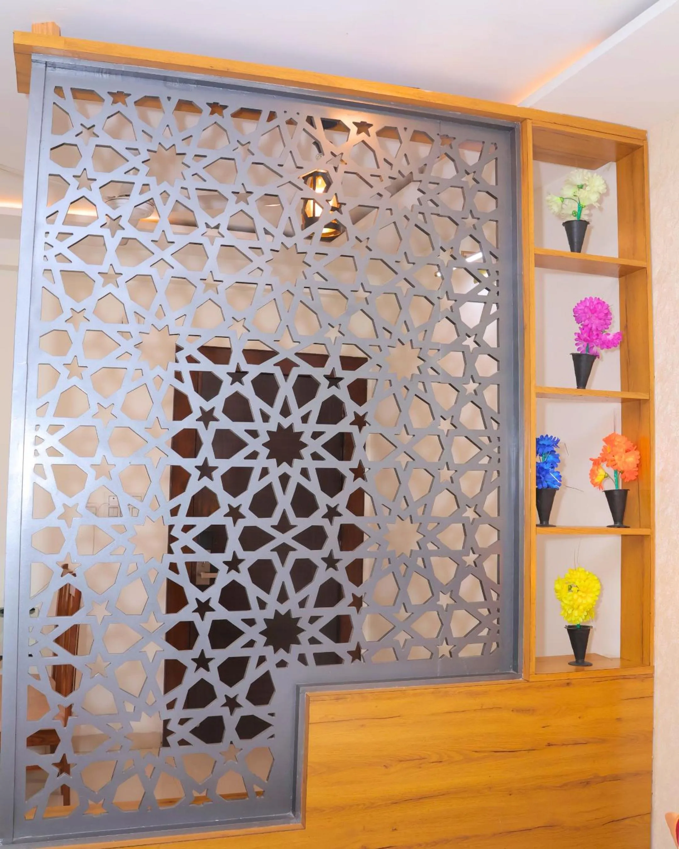 Hotel Shri Radha Nikunj - Opposite Prem Mandir