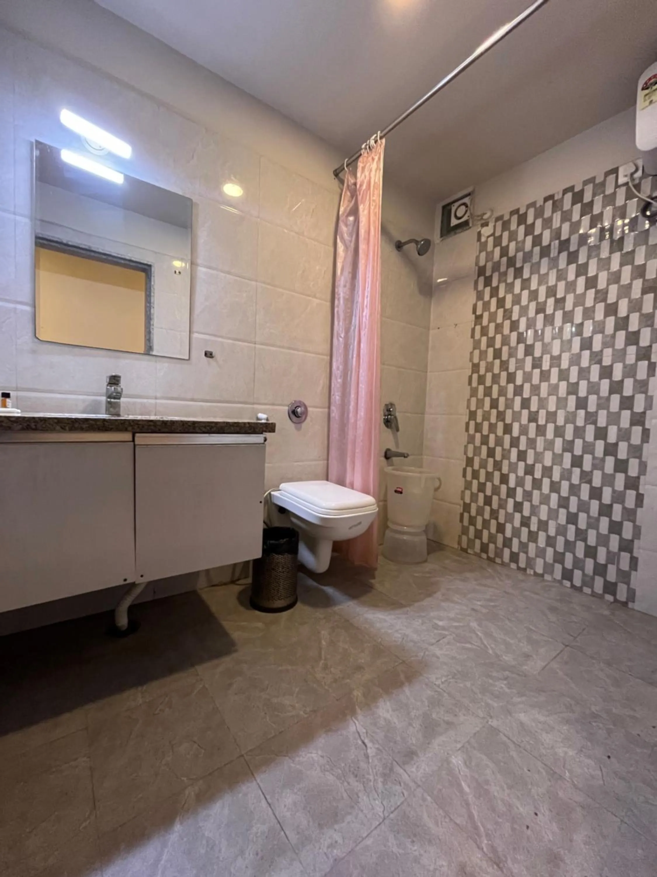 Hotel Shri Radha Nikunj - Opposite Prem Mandir