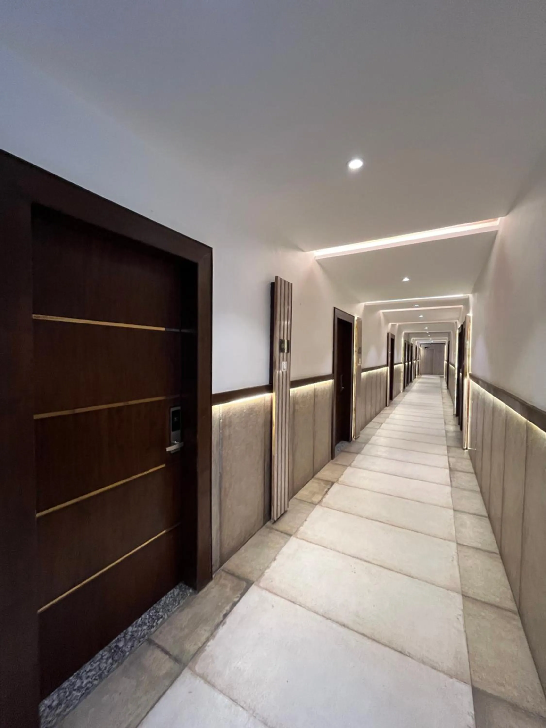 Hotel Shri Radha Nikunj - Opposite Prem Mandir