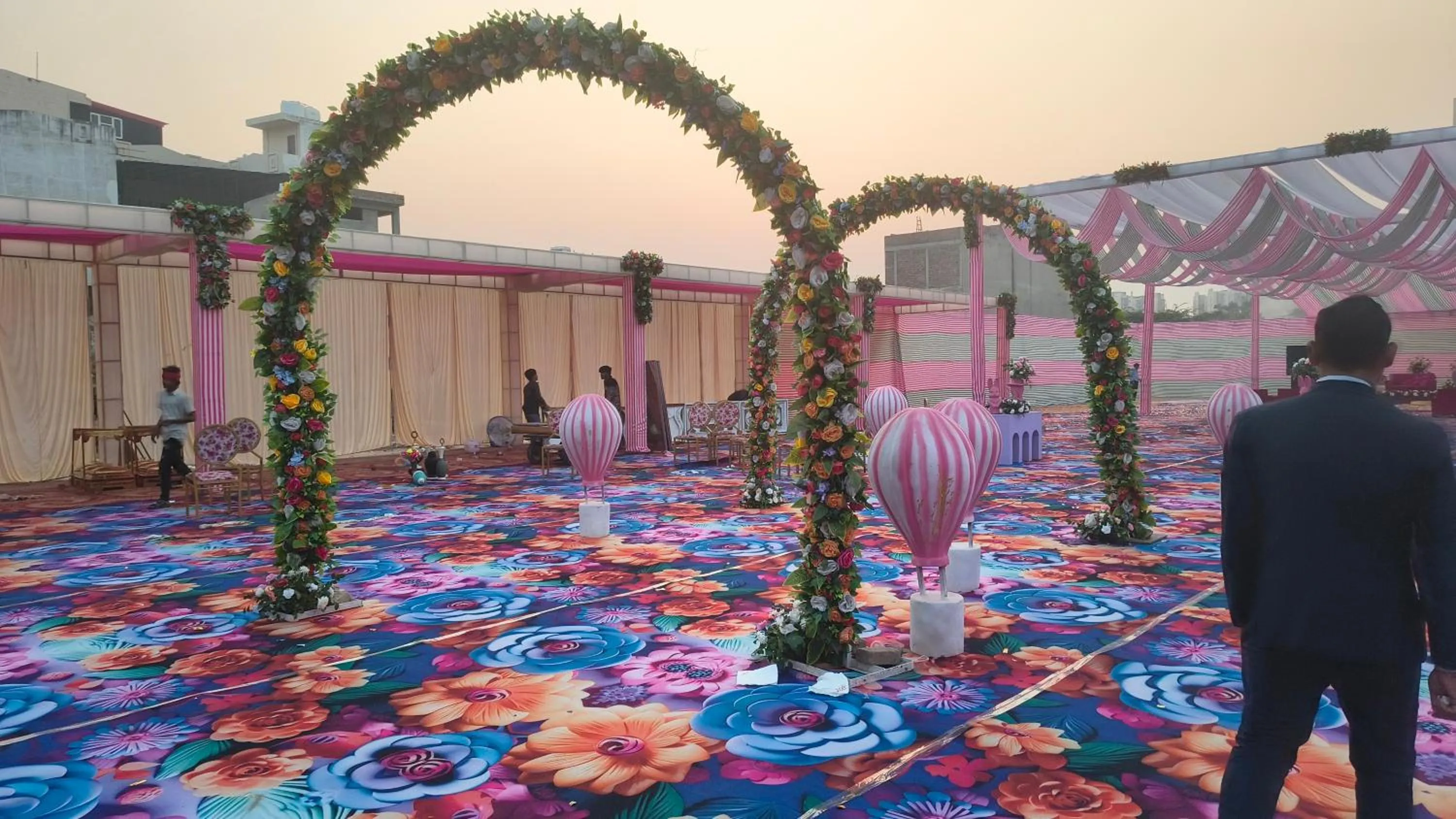 Hotel Shri Radha Nikunj - Opposite Prem Mandir