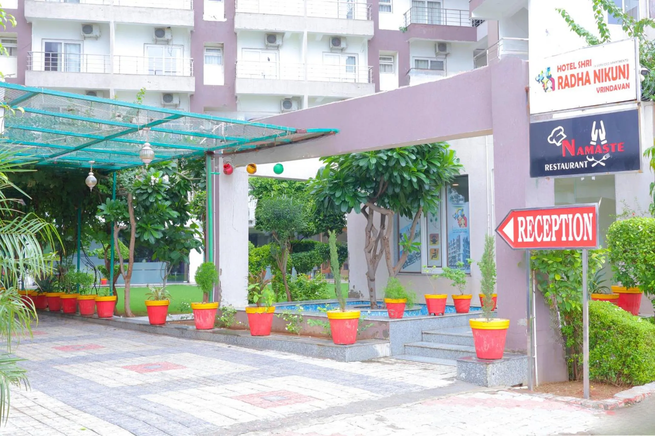 Hotel Shri Radha Nikunj - Opposite Prem Mandir