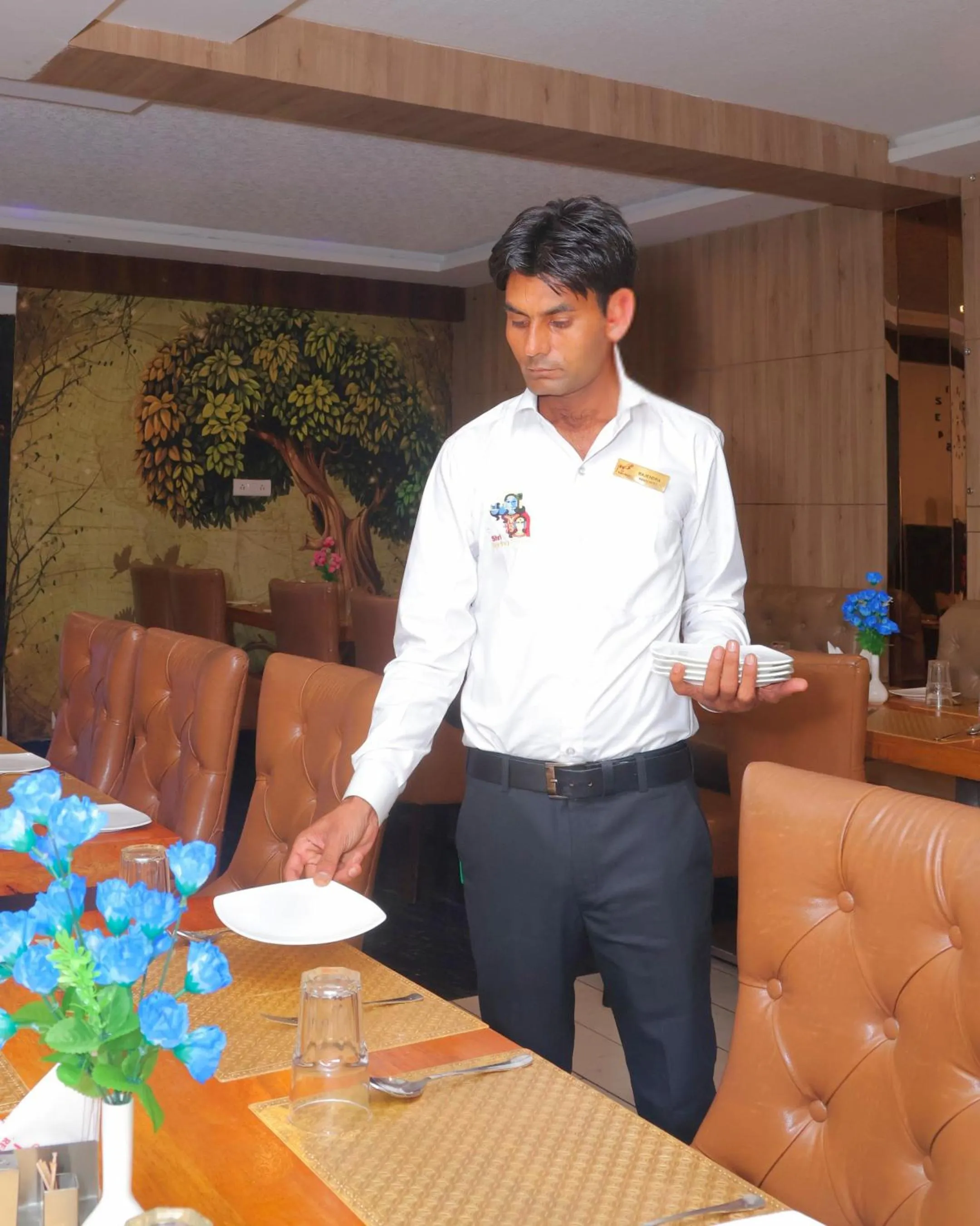 Hotel Shri Radha Nikunj - Opposite Prem Mandir