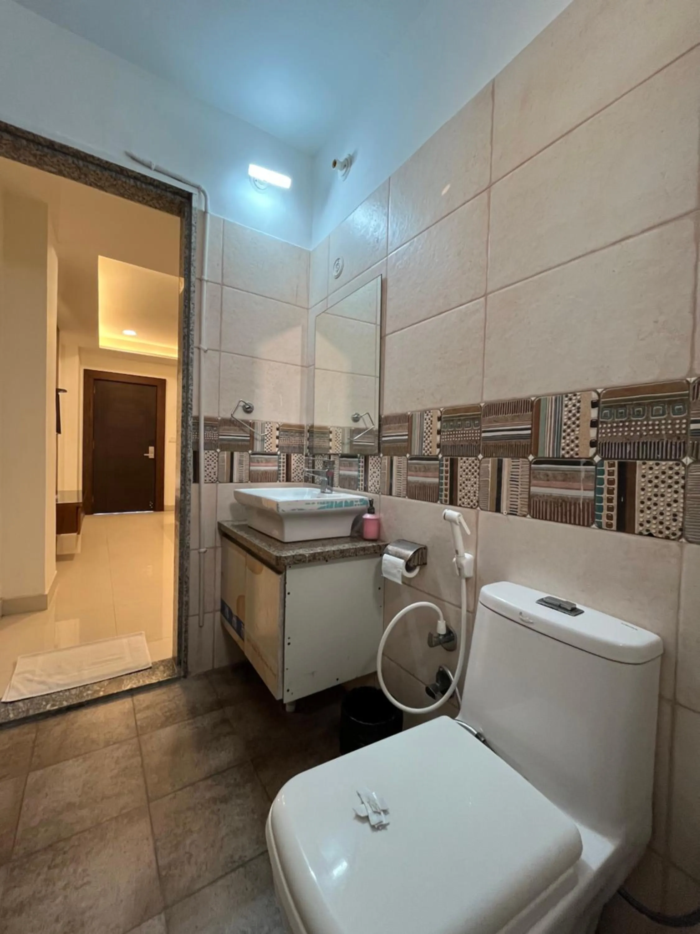 Hotel Shri Radha Nikunj - Opposite Prem Mandir