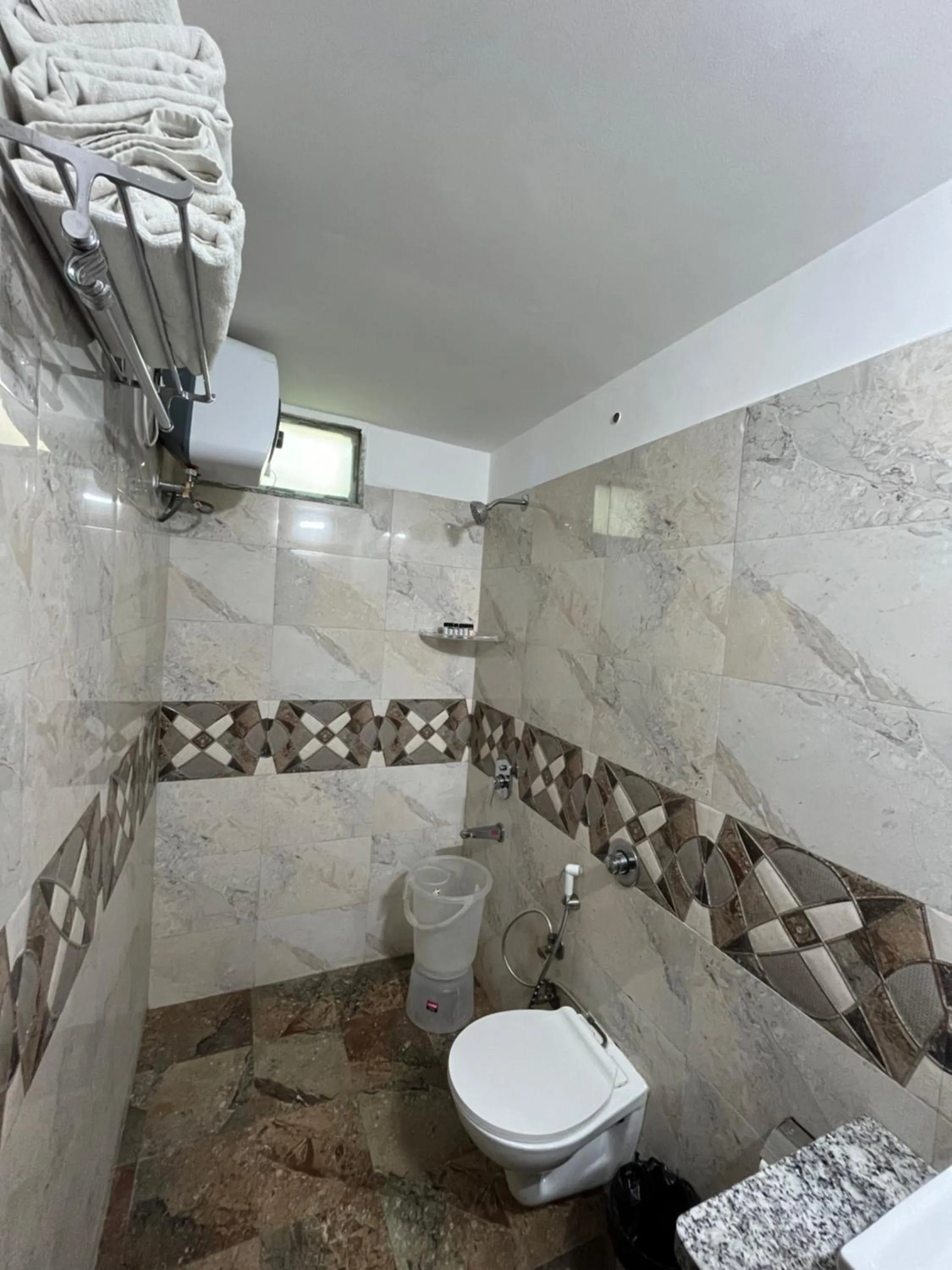 Hotel Shri Radha Nikunj - Opposite Prem Mandir