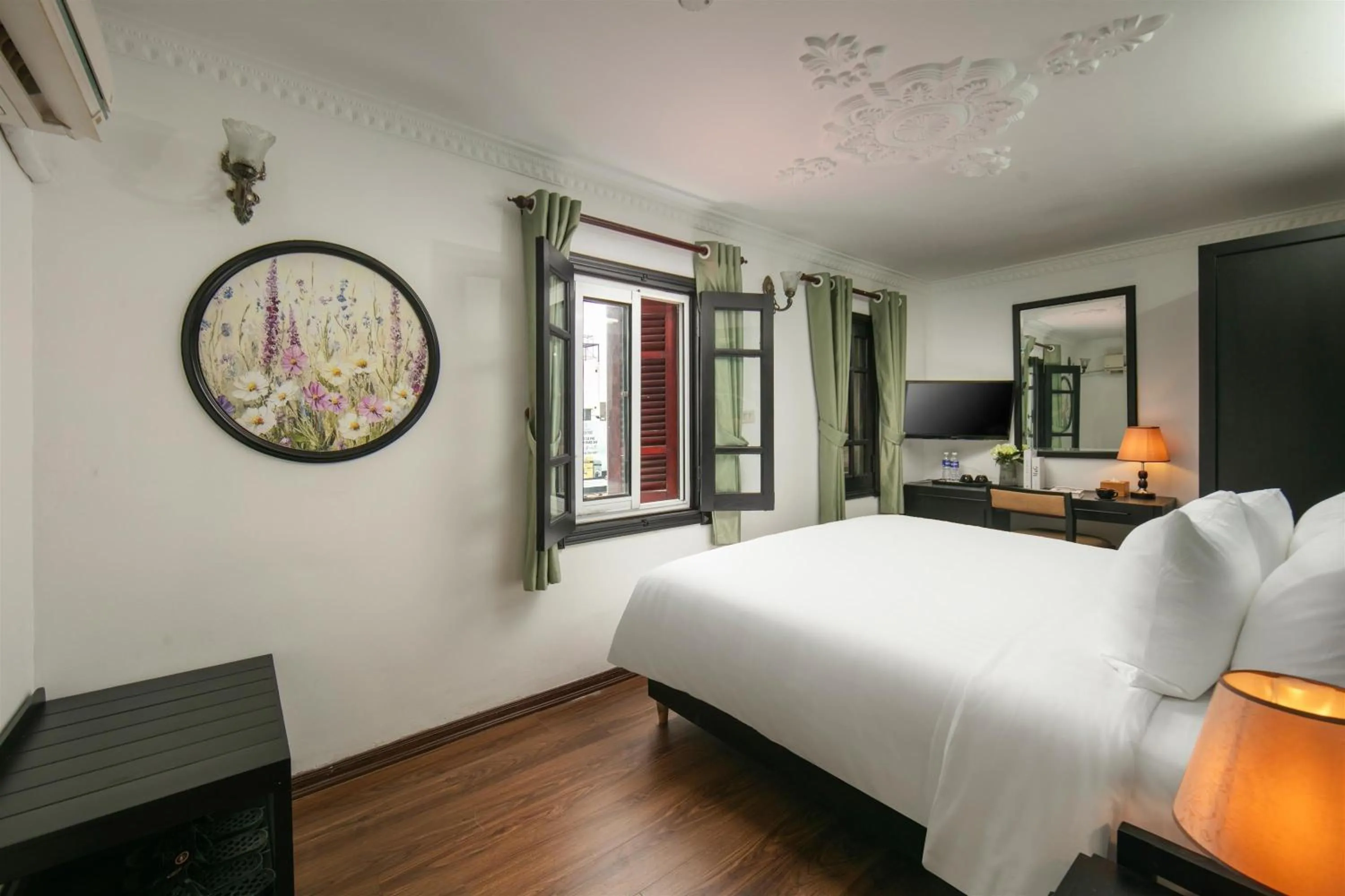 Bed in Old Quarter Charm Hotel