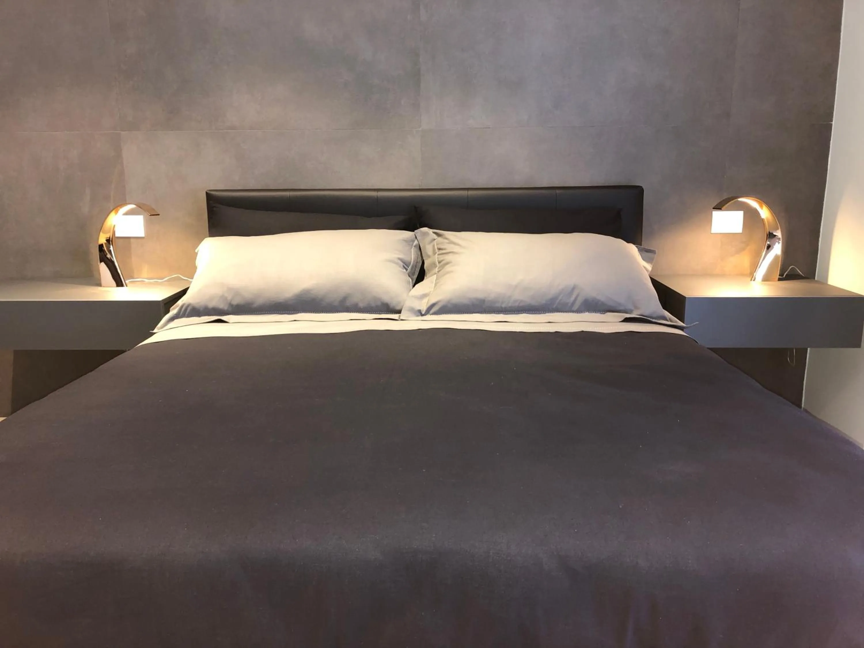 Bed in golden suites 50