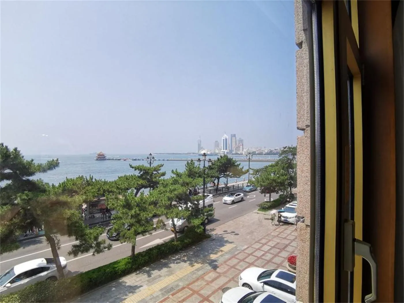 Qingdao Oceanwide Elite Hotel