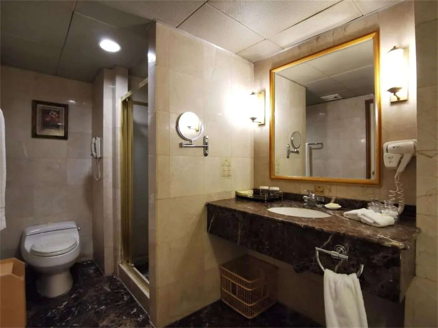 Qingdao Oceanwide Elite Hotel