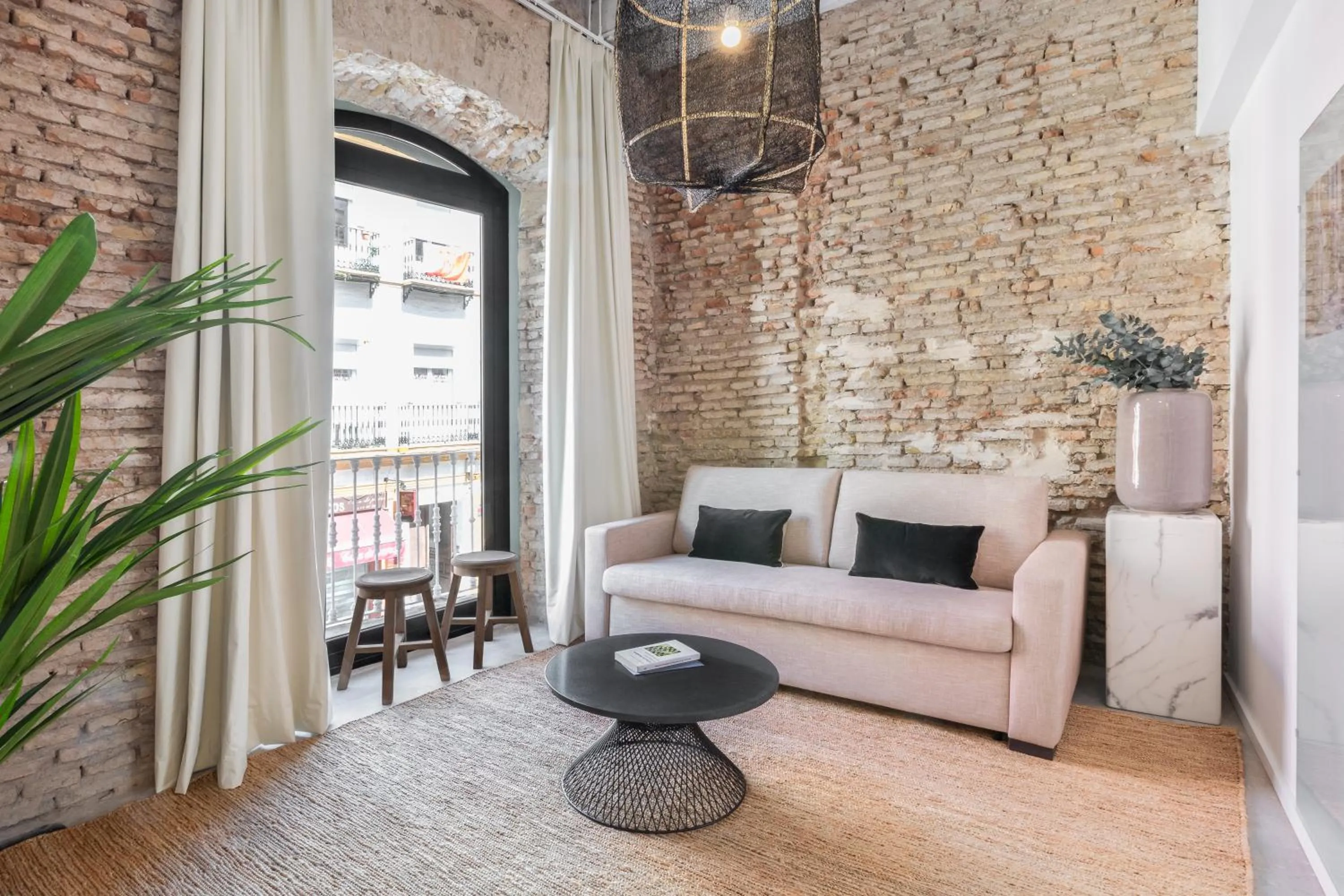 Living room in Slow Suites Maestranza