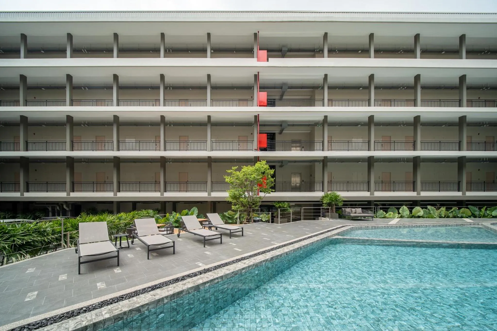 Property building in College Haus Rangnam