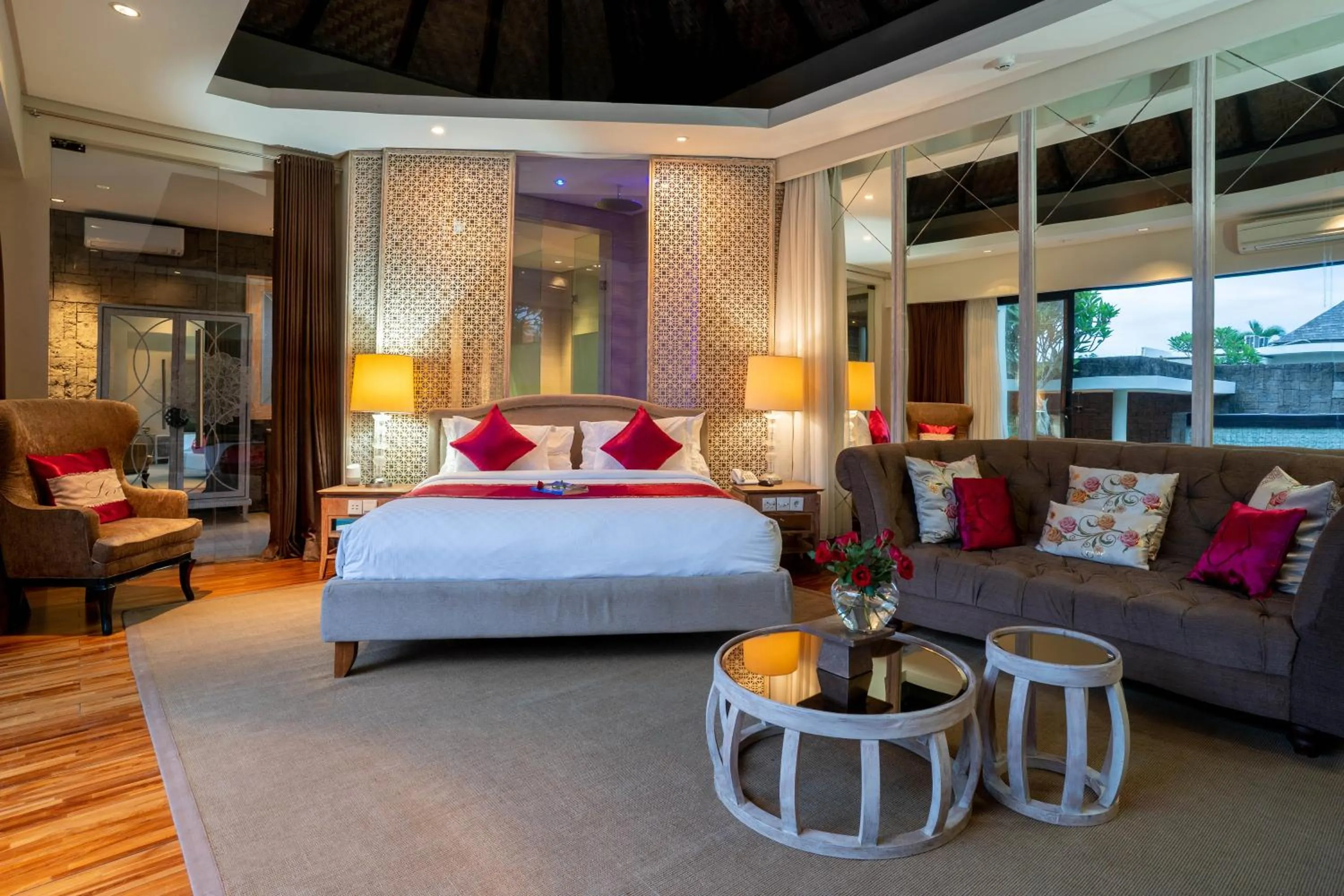 Bed in Berry Amour Romantic Villas
