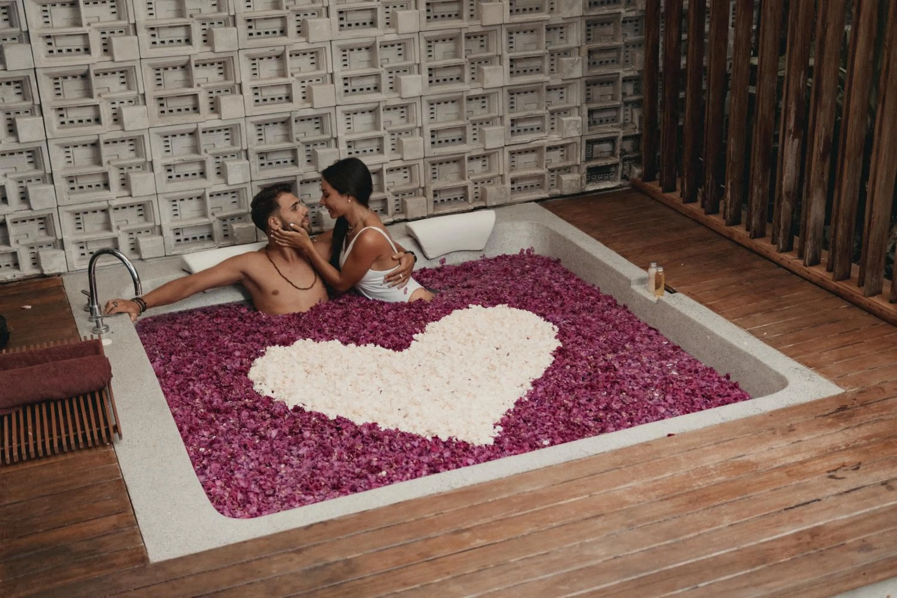 Decorative detail in Berry Amour Romantic Villas