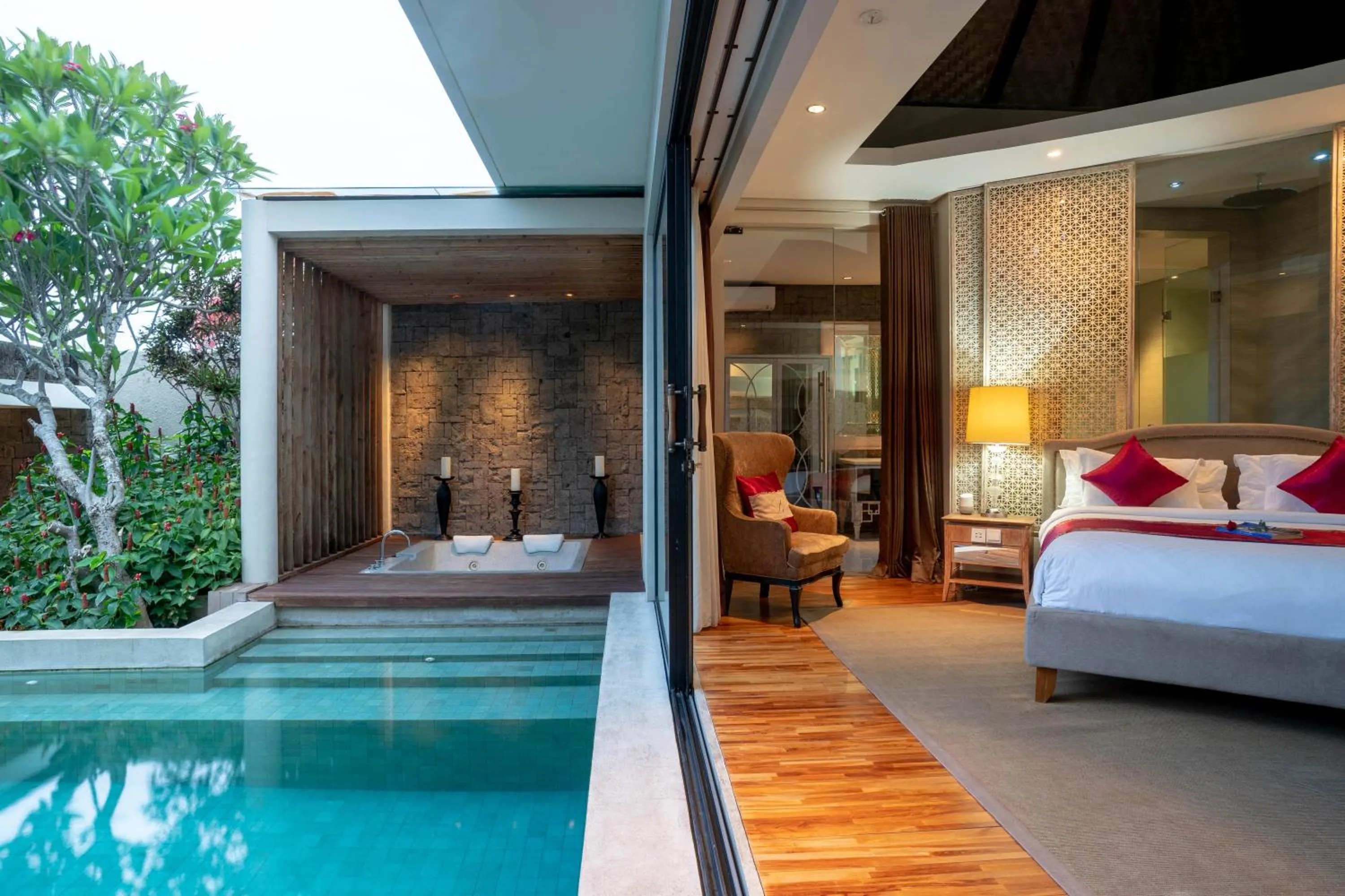 Pool view, Bed in Berry Amour Romantic Villas