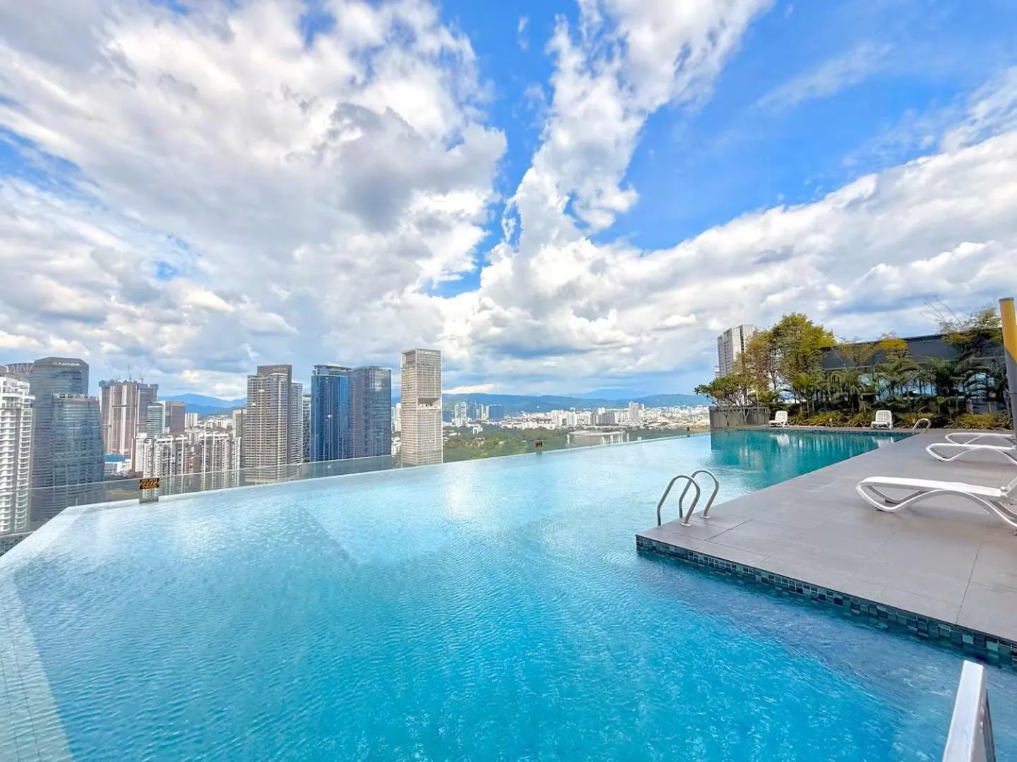 Swimming pool in Dorsett Residences Bukit Bintang