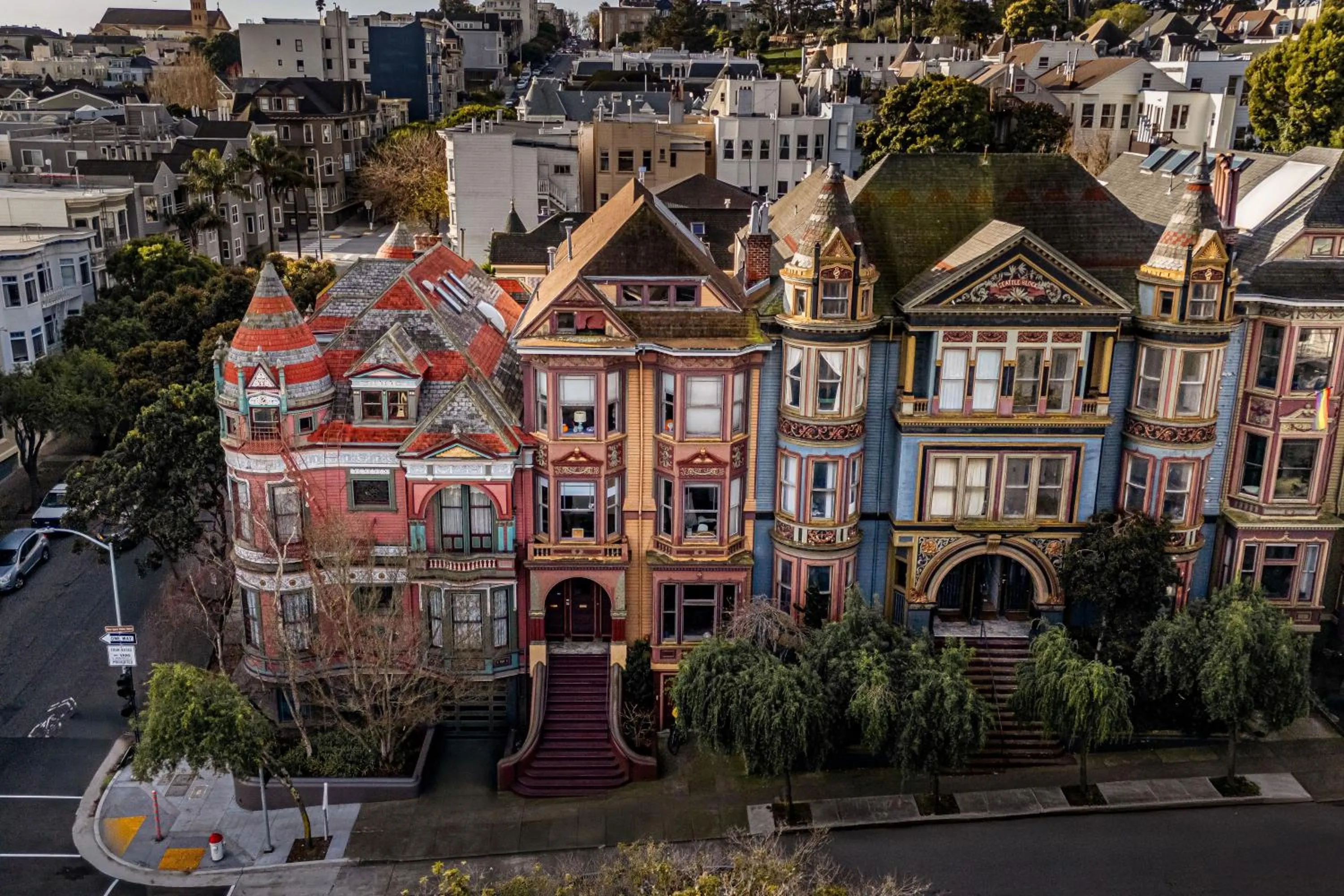 Property building in Chateau Tivoli Bed and Breakfast