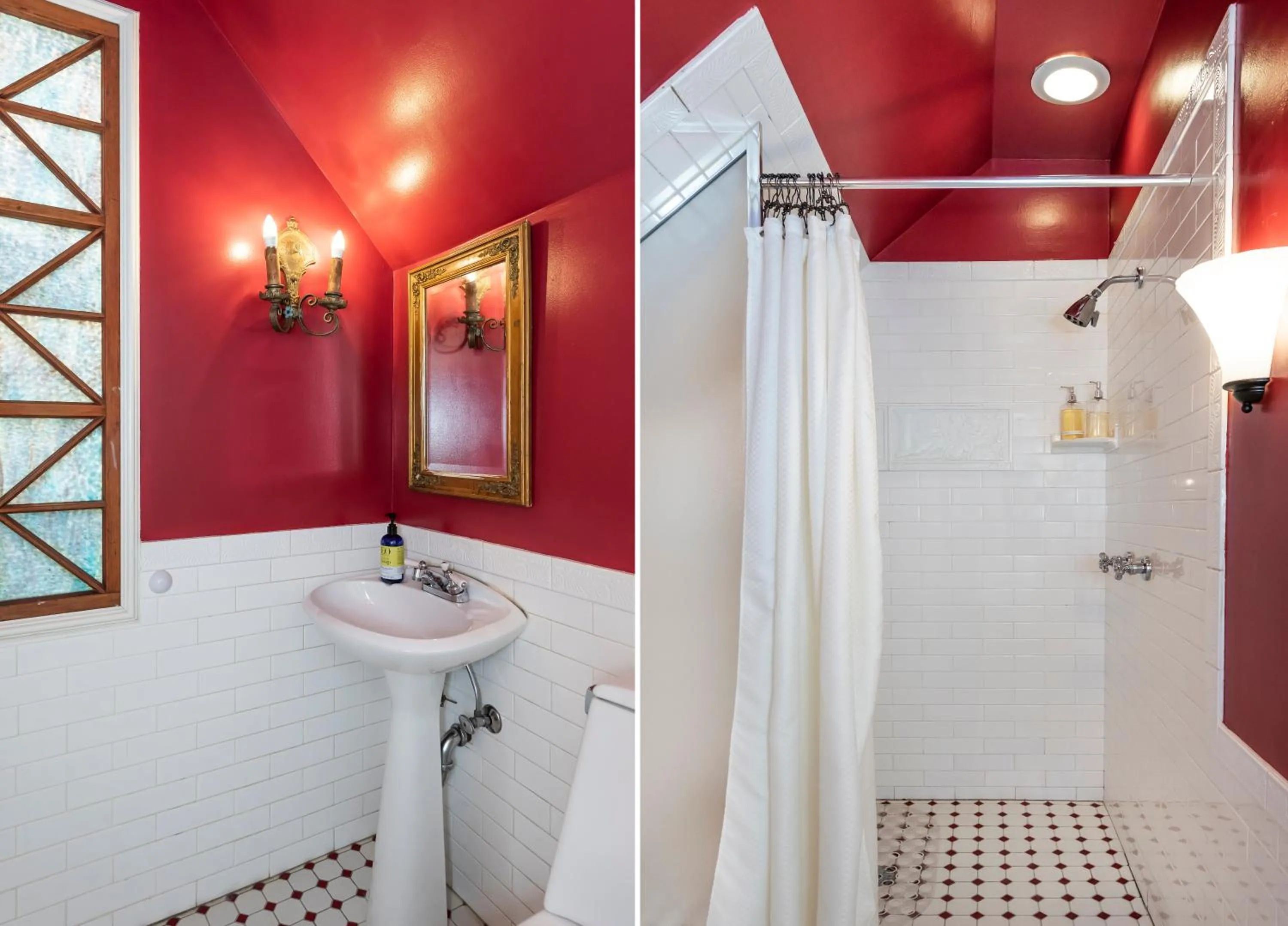 Shower in Chateau Tivoli Bed and Breakfast